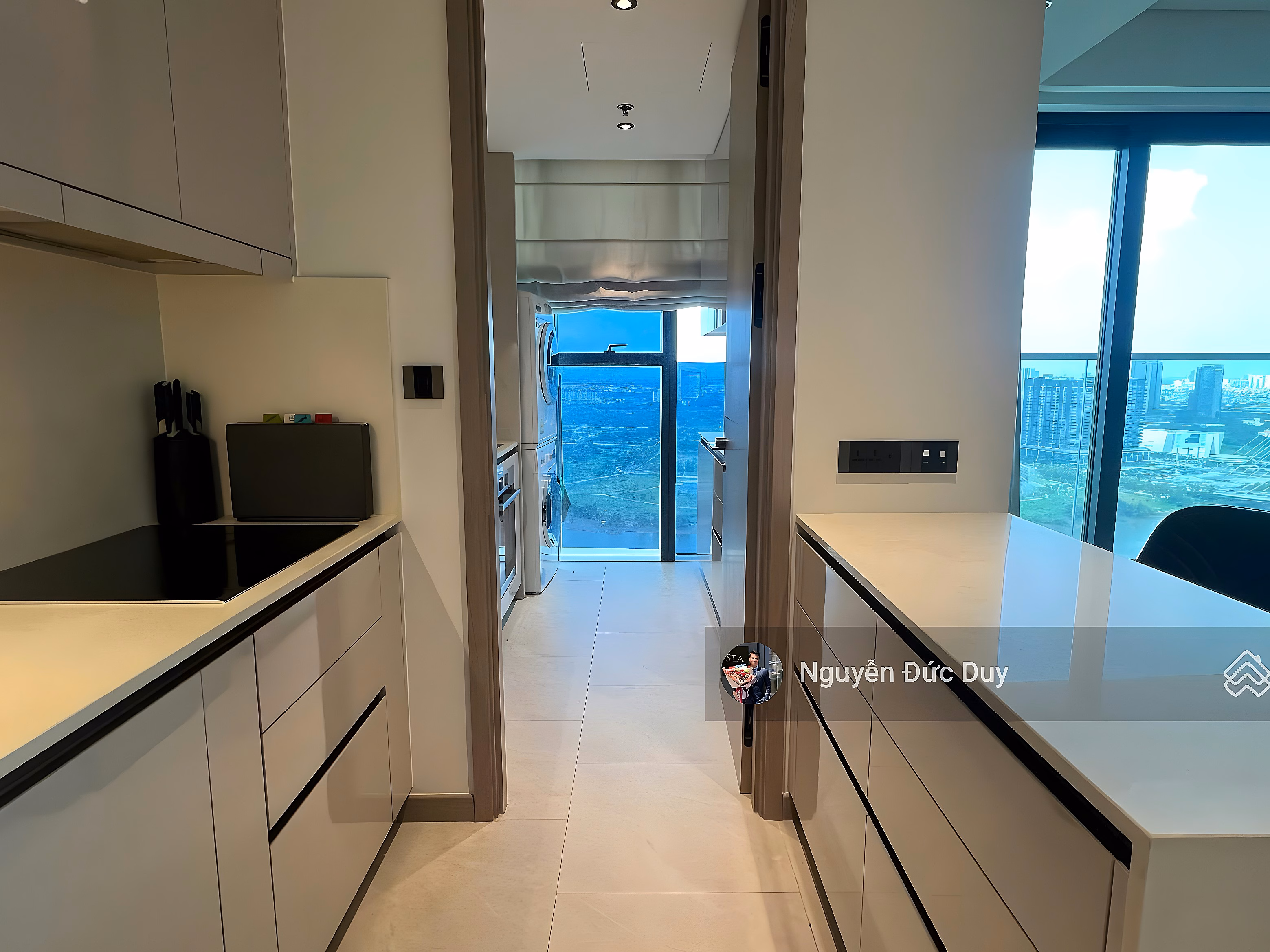 Price 62 billion all in apartment 3 bedrooms - 2 bathrooms 150m2 axis 02 super rare view of fireworks, Saigon river, Ba Son bridge