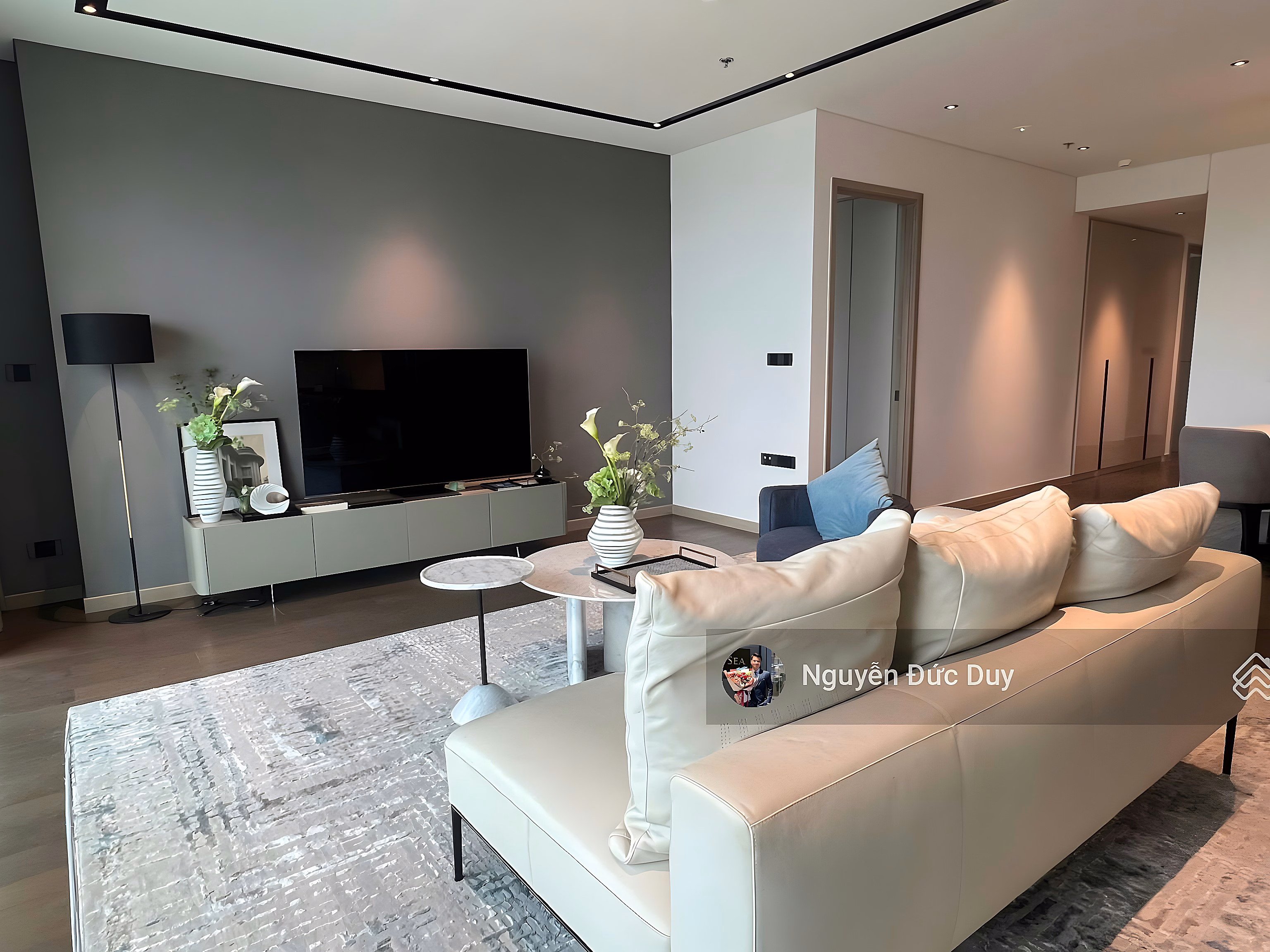 Price 62 billion all in apartment 3 bedrooms - 2 bathrooms 150m2 axis 02 super rare view of fireworks, Saigon river, Ba Son bridge