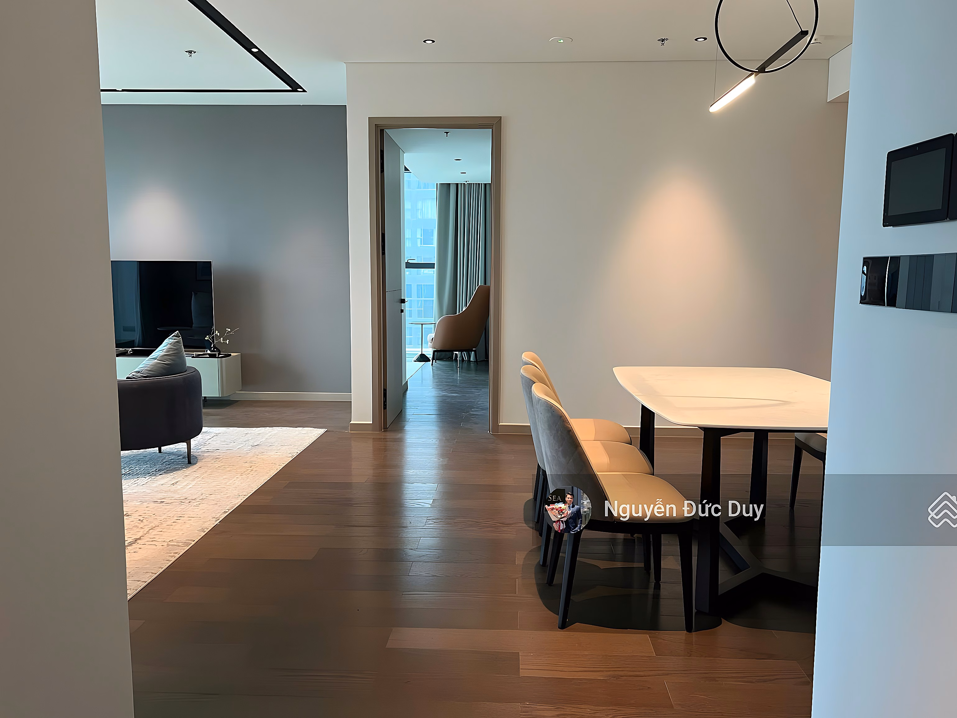 Price 62 billion all in apartment 3 bedrooms - 2 bathrooms 150m2 axis 02 super rare view of fireworks, Saigon river, Ba Son bridge