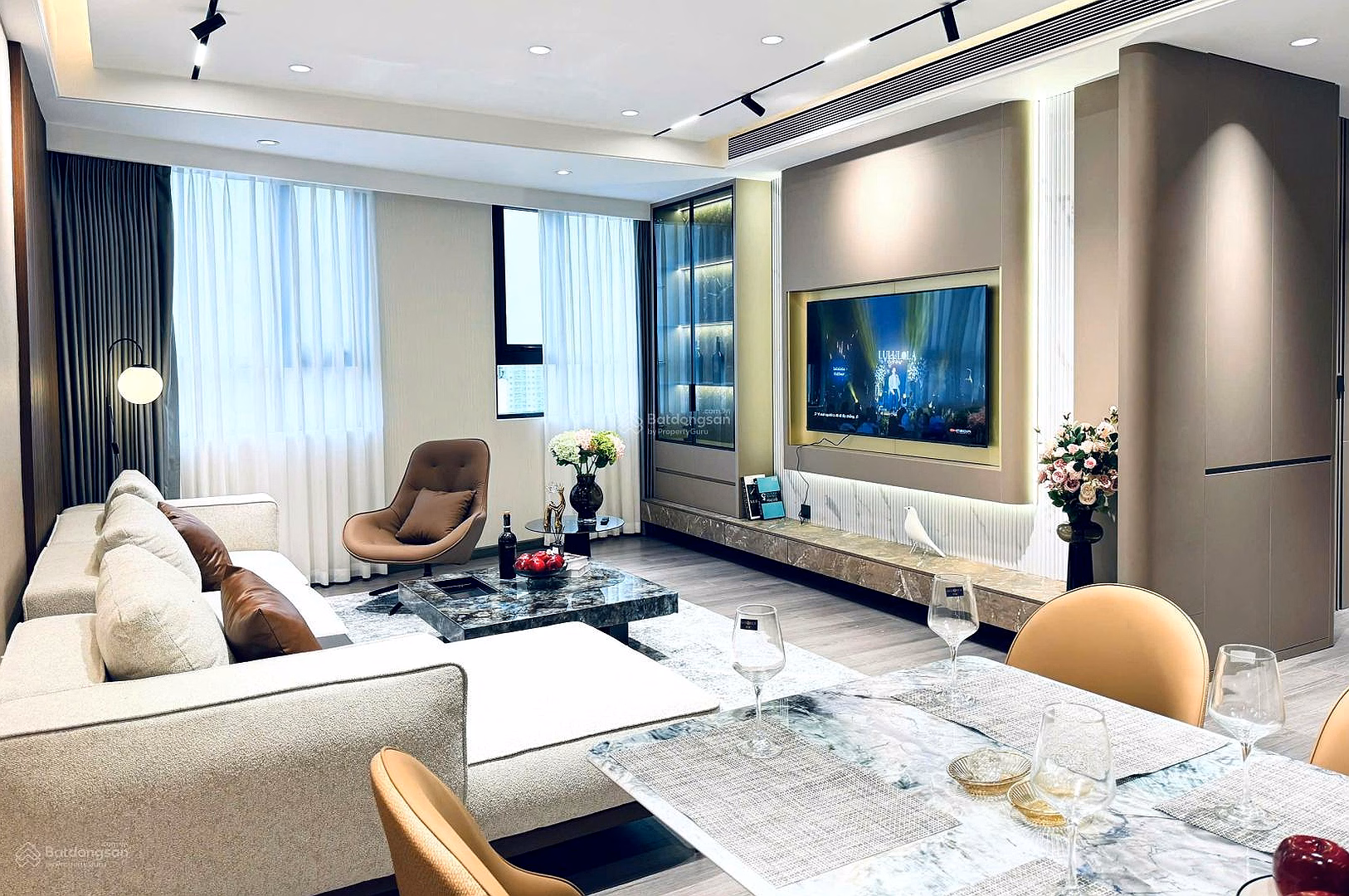 Leaving the city to return to the countryside, selling 3 bedrooms, 10th floor, TSG Sai Dong apartment, fully furnished, designed for rent, negotiable price