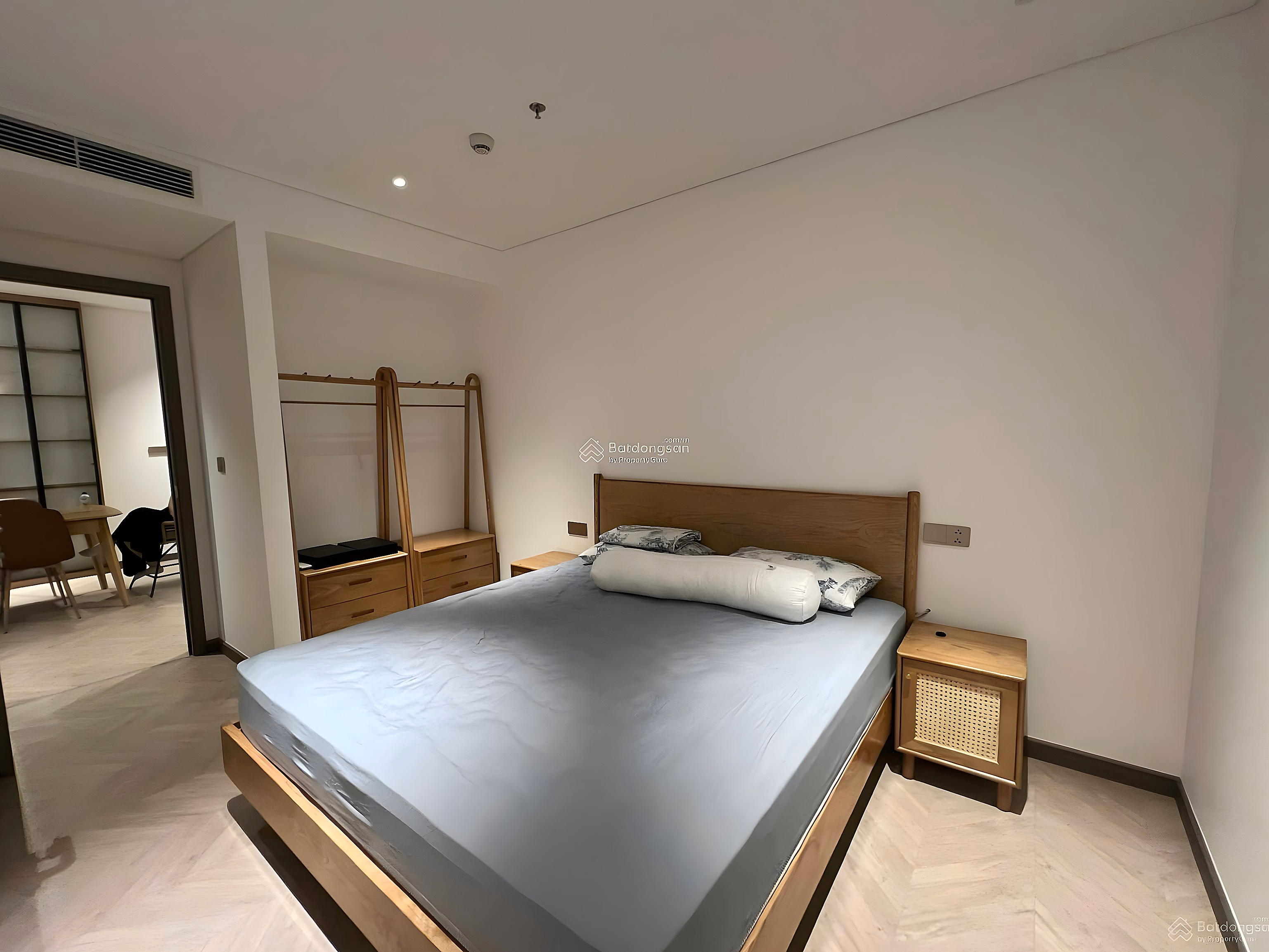 For 2 bedroom - 3 bedroom apartments, fully furnished & basic, with car slot, Diplomatic Corps area***
