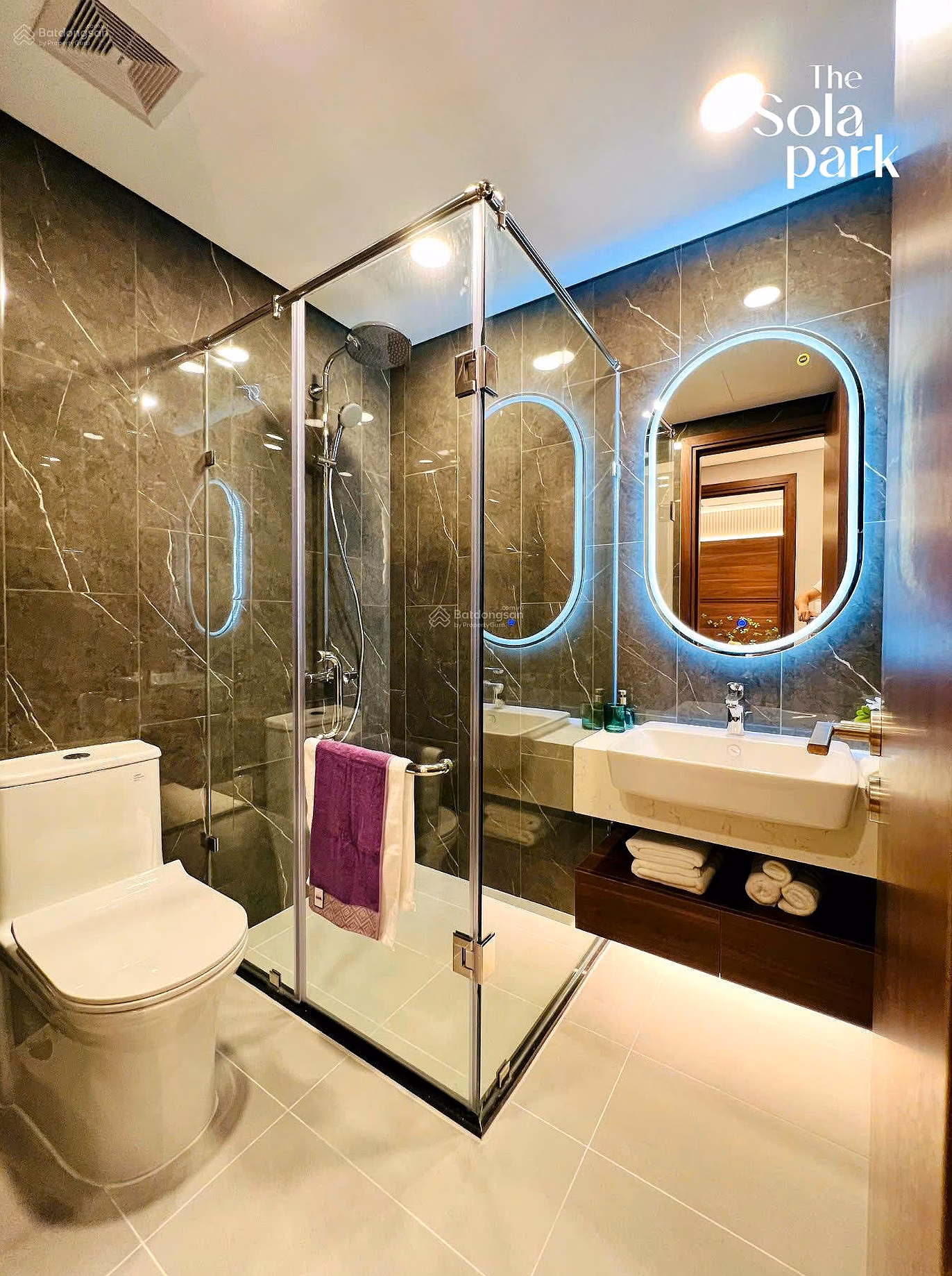 The owner quickly sold the 2-bedroom apartment, G2 building, 55m, 21st floor, The Sola Park
