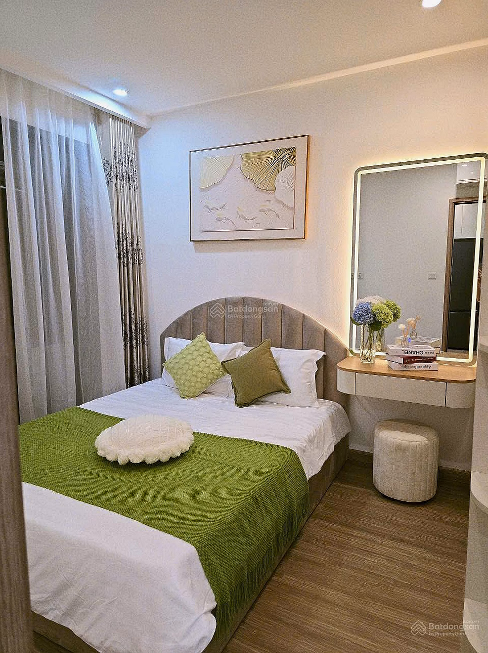 Good price, owner needs to sell urgently separate 1N-1PK apartment 38m Sakura area Vinhomes Smart City