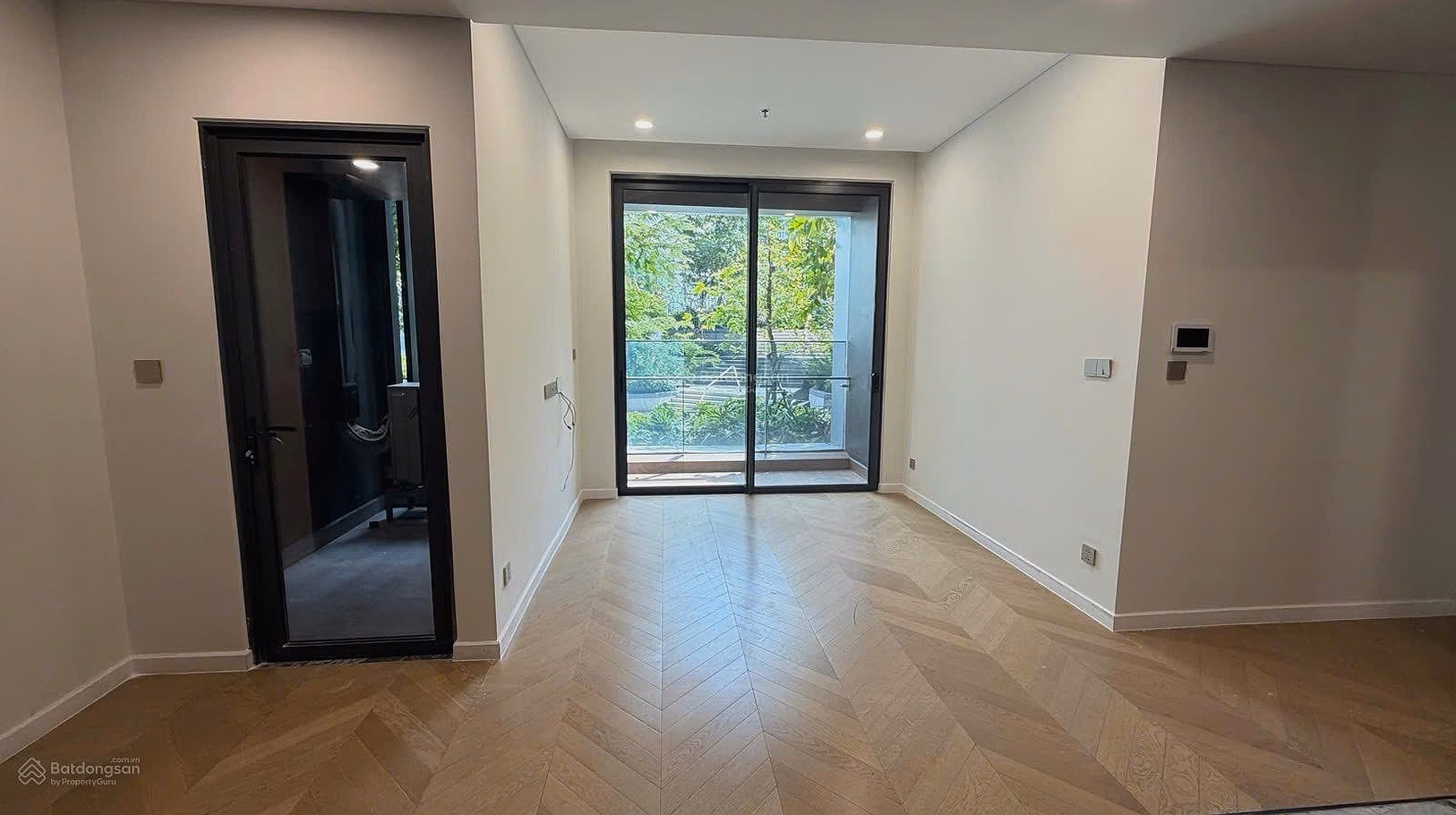 Lumiere Riverside apartment for sale, 73m2, 2 bedrooms, 2 bathrooms for only 11.9 billion