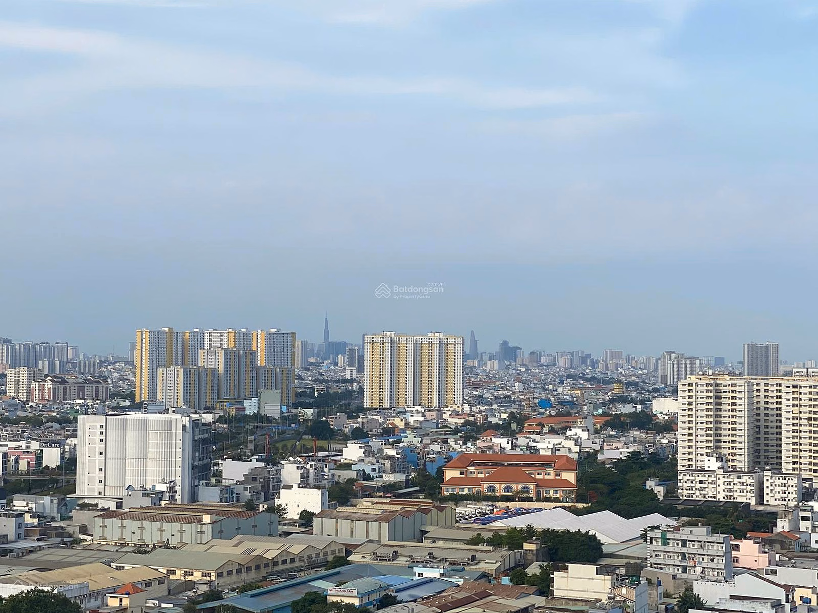 The owner urgently sells a 2-bedroom apartment in Akari City Binh Tan, pink book available, extremely chill fireworks view in District 1, price 4.25 billion
