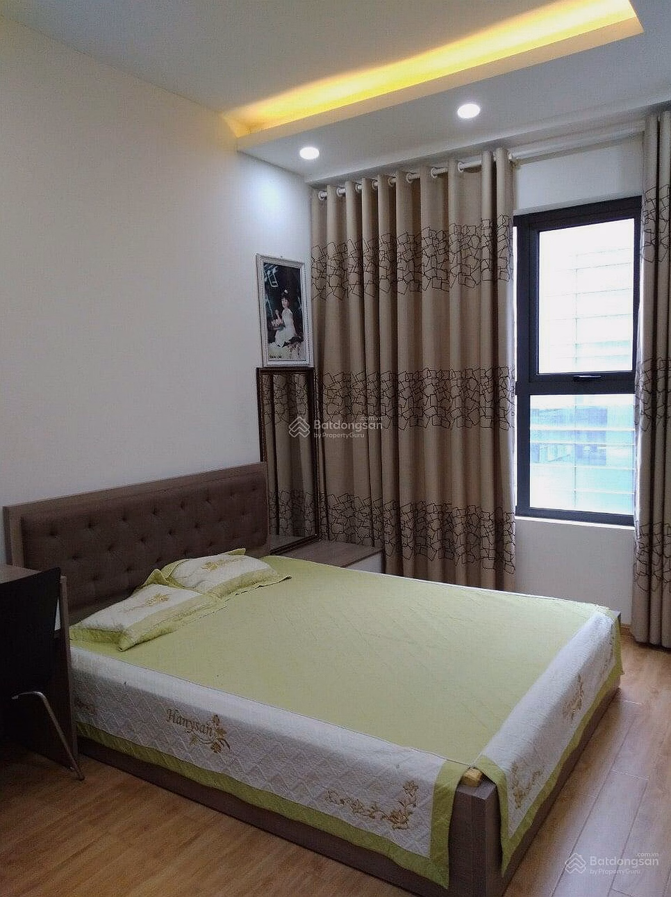 The owner sells apartment G3CD Vu Pham Ham