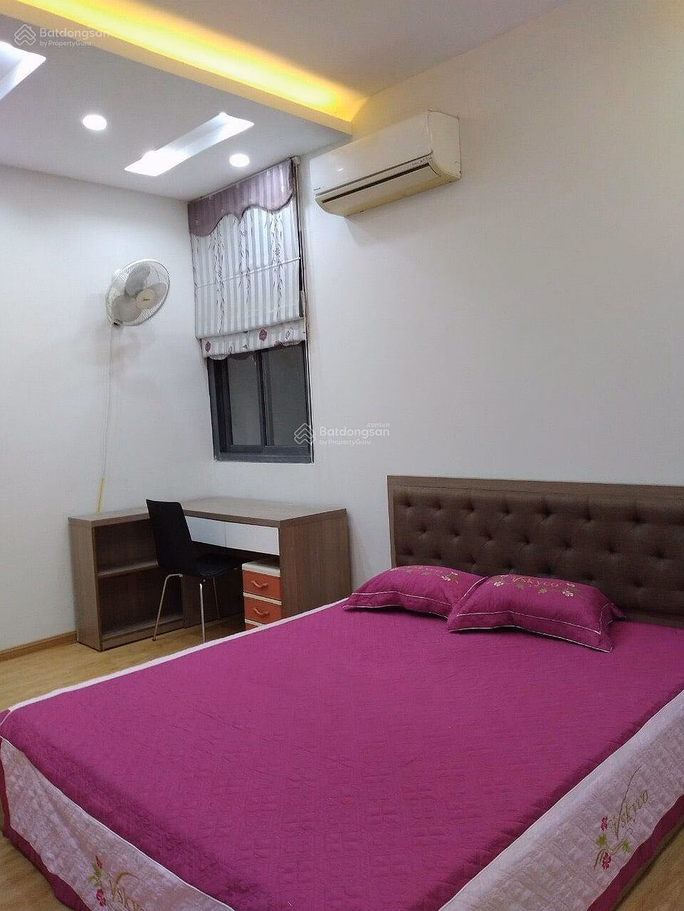 The owner sells apartment G3CD Vu Pham Ham