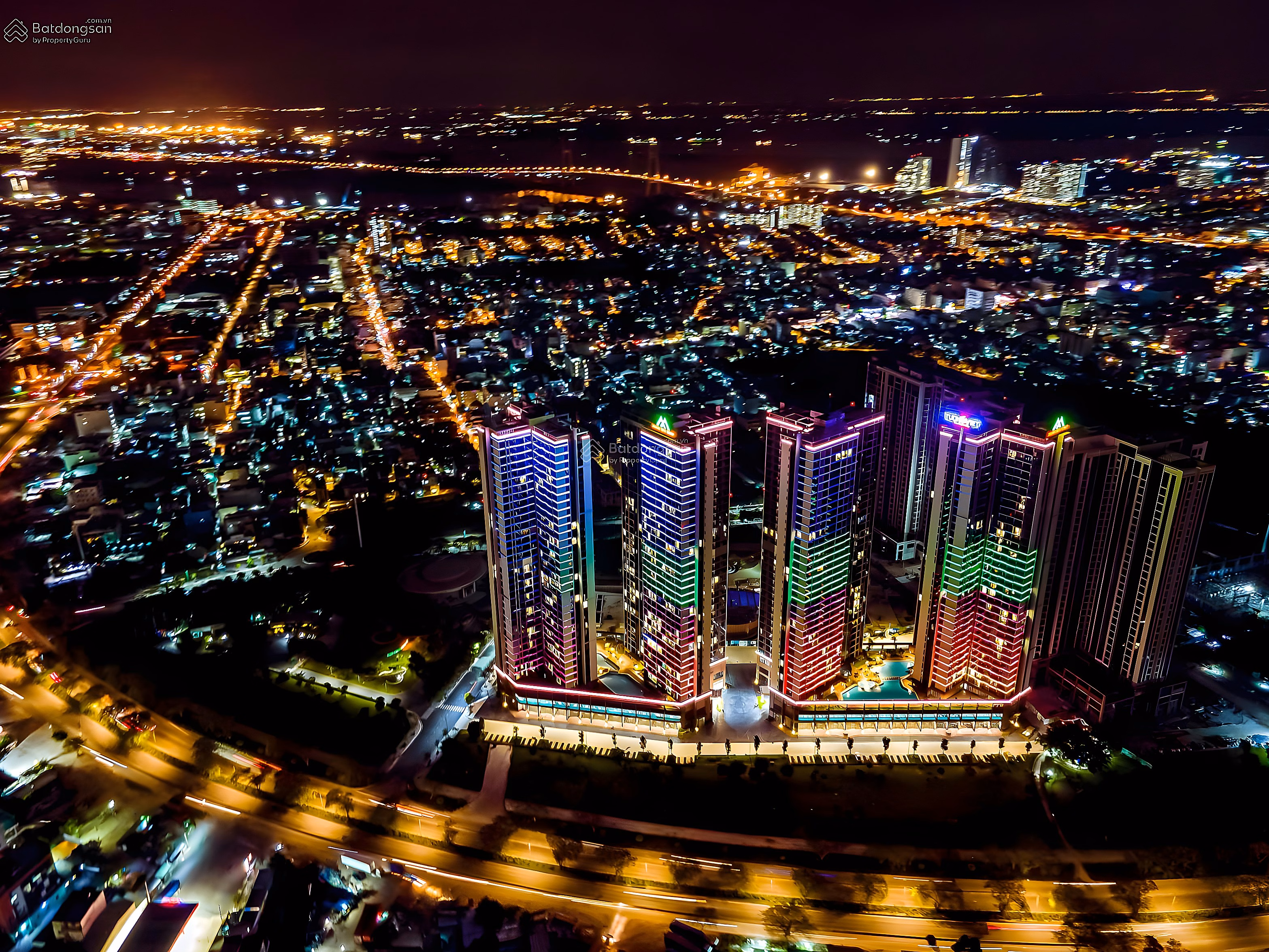 Eco Green Saigon Nguyen Van Linh apartment for sale with full high-end furniture