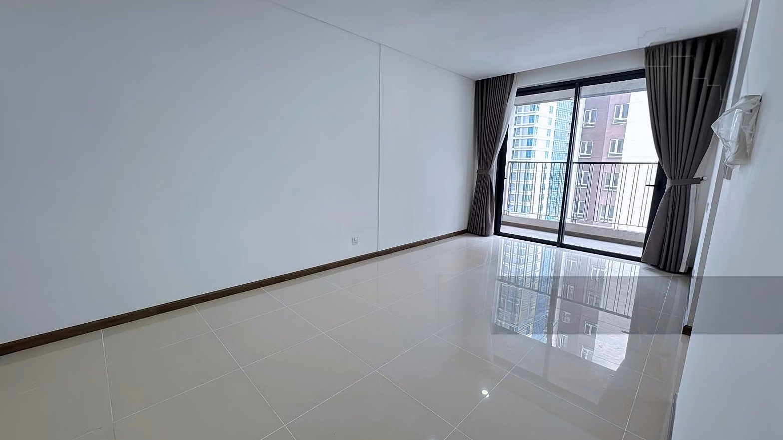 Urgent sale Opal Tower, Saigon Pearl, 2 bedrooms 10.1 billion 86m2