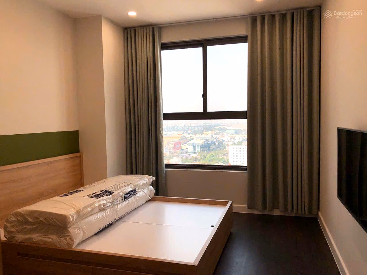 Urgent sale of Botanica Premier apartment - Investor Novaland, high floor, airport view, 2 bedrooms, 2 bathrooms