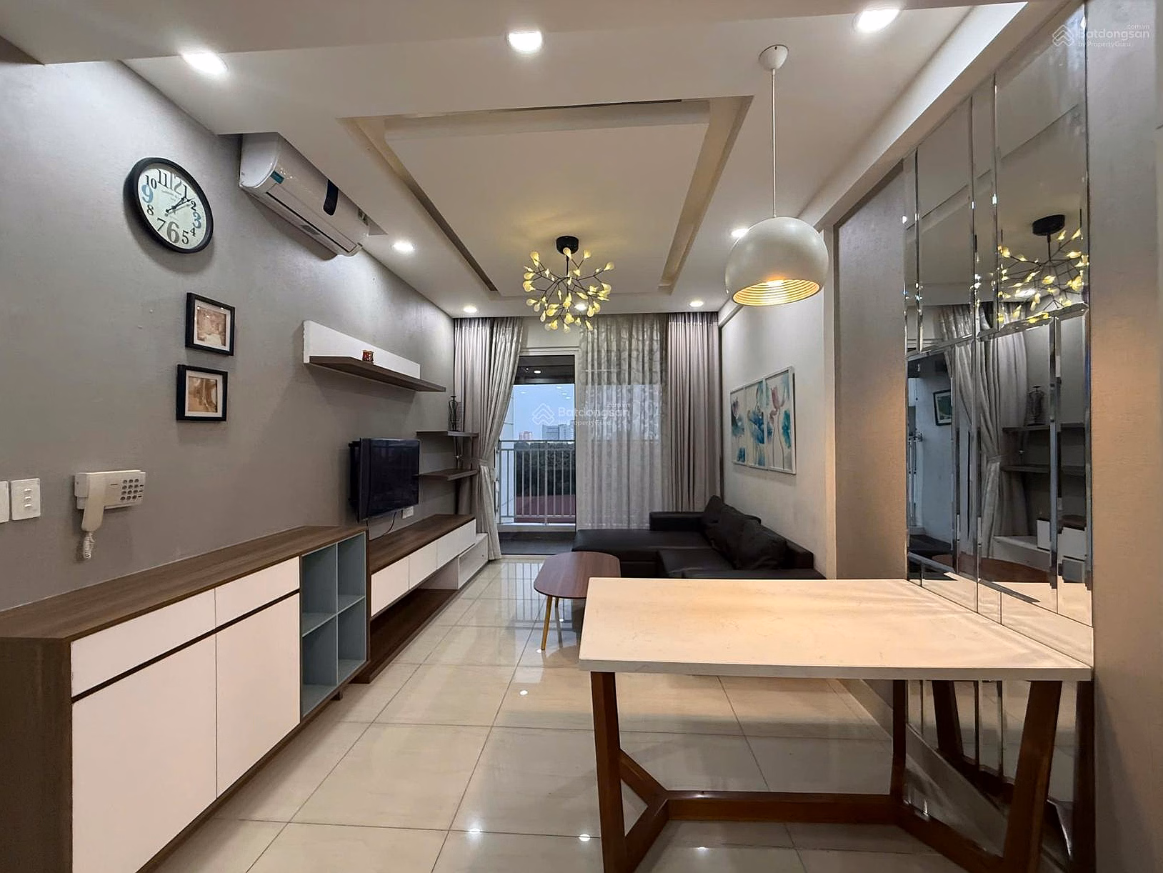 Urgent sale of The Botanica Luxury Apartment - Investor Novaland - 2 bedrooms, 2 bathrooms, price 6 billion, all inclusive