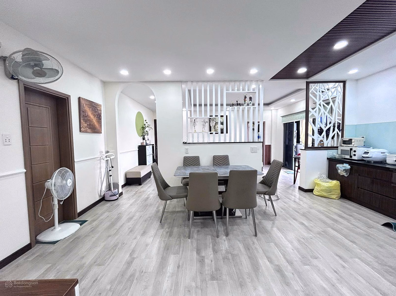 4.75 billion - Nguyen Thi Tan Apartment P2 Q8 - Garden apartment 105.1m² SHR, luxury furniture