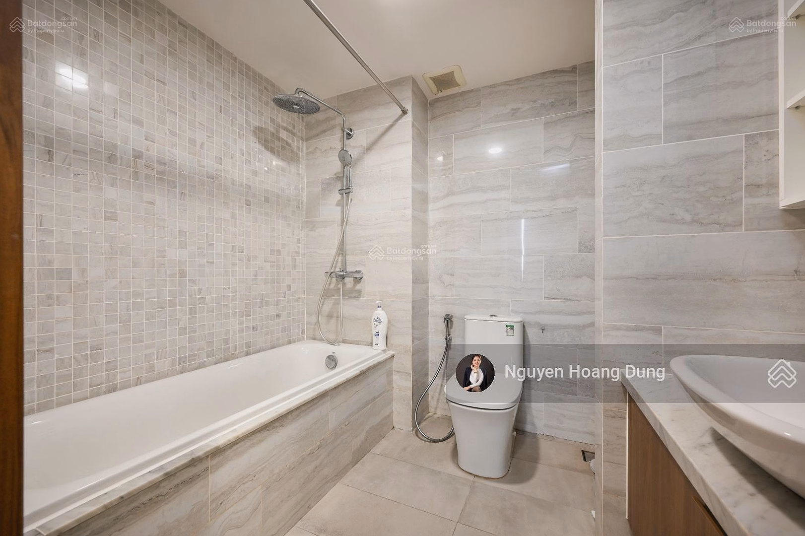 Selling CC 312 Lac Long Quan, Price: 3.2 billion, 68m², 2 bedrooms, 2 bathrooms, fully legal***