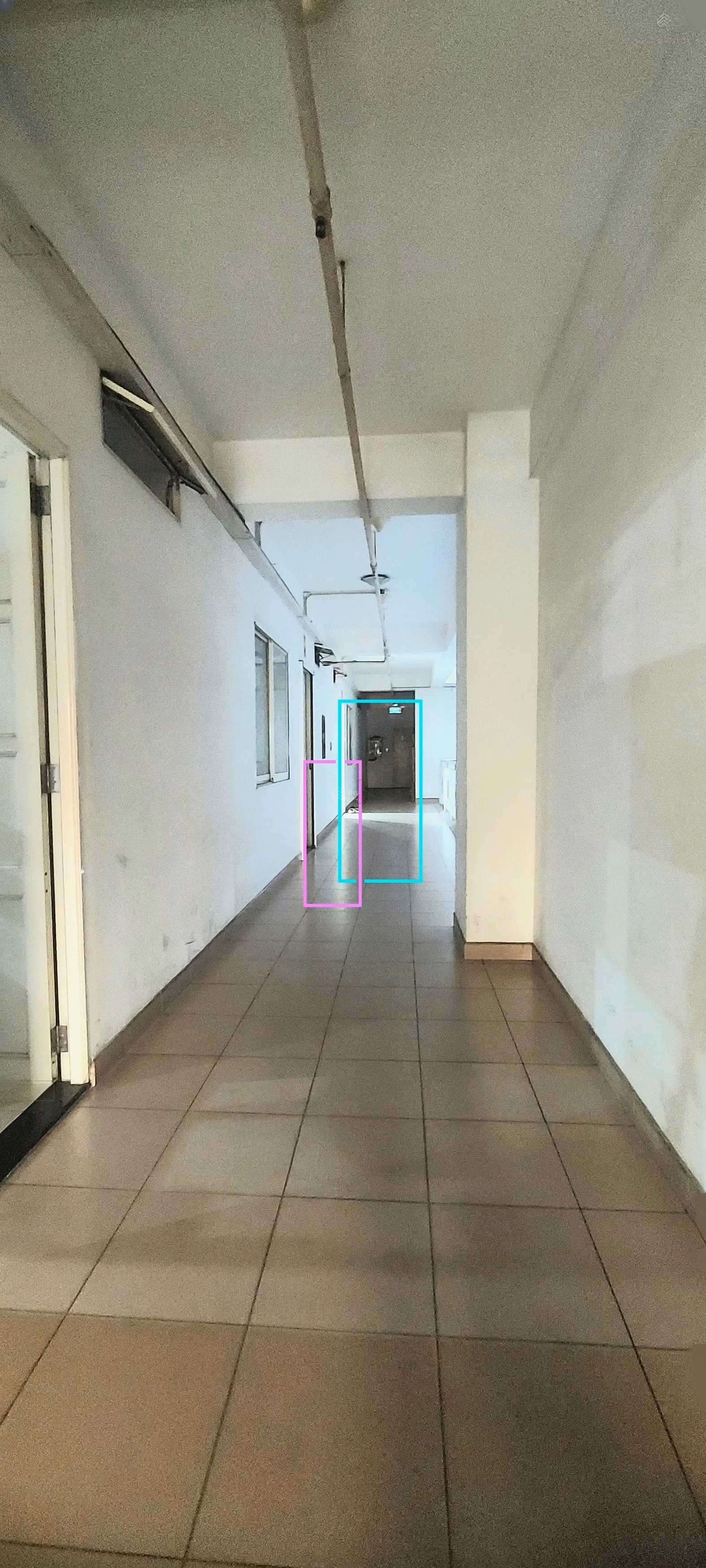 Selling 2 bedroom - 2 bathroom apartment at good price in District 11