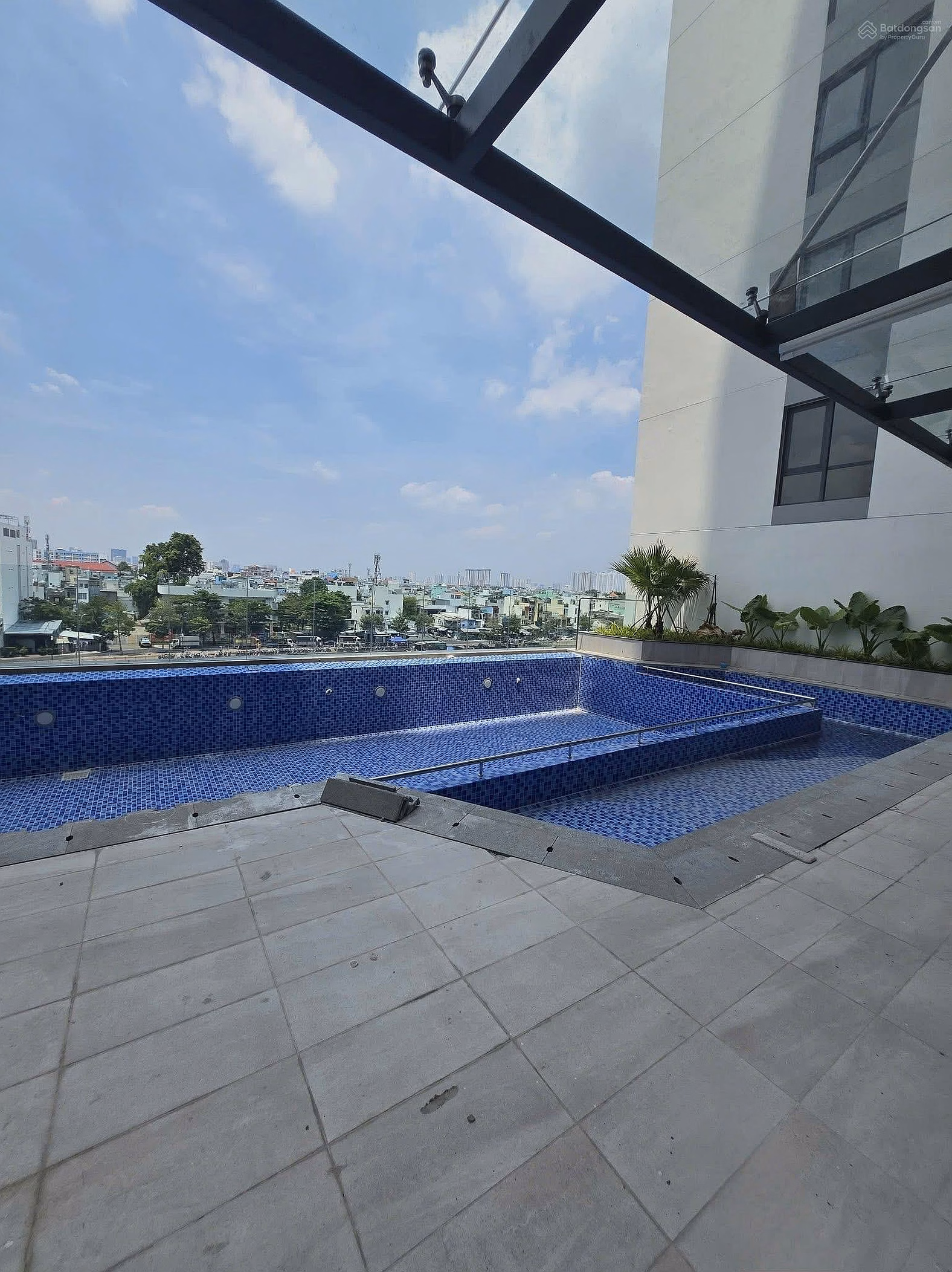 OWNER FOR SALE STUDIO APARTMENT AT AURORA PROJECT Q8