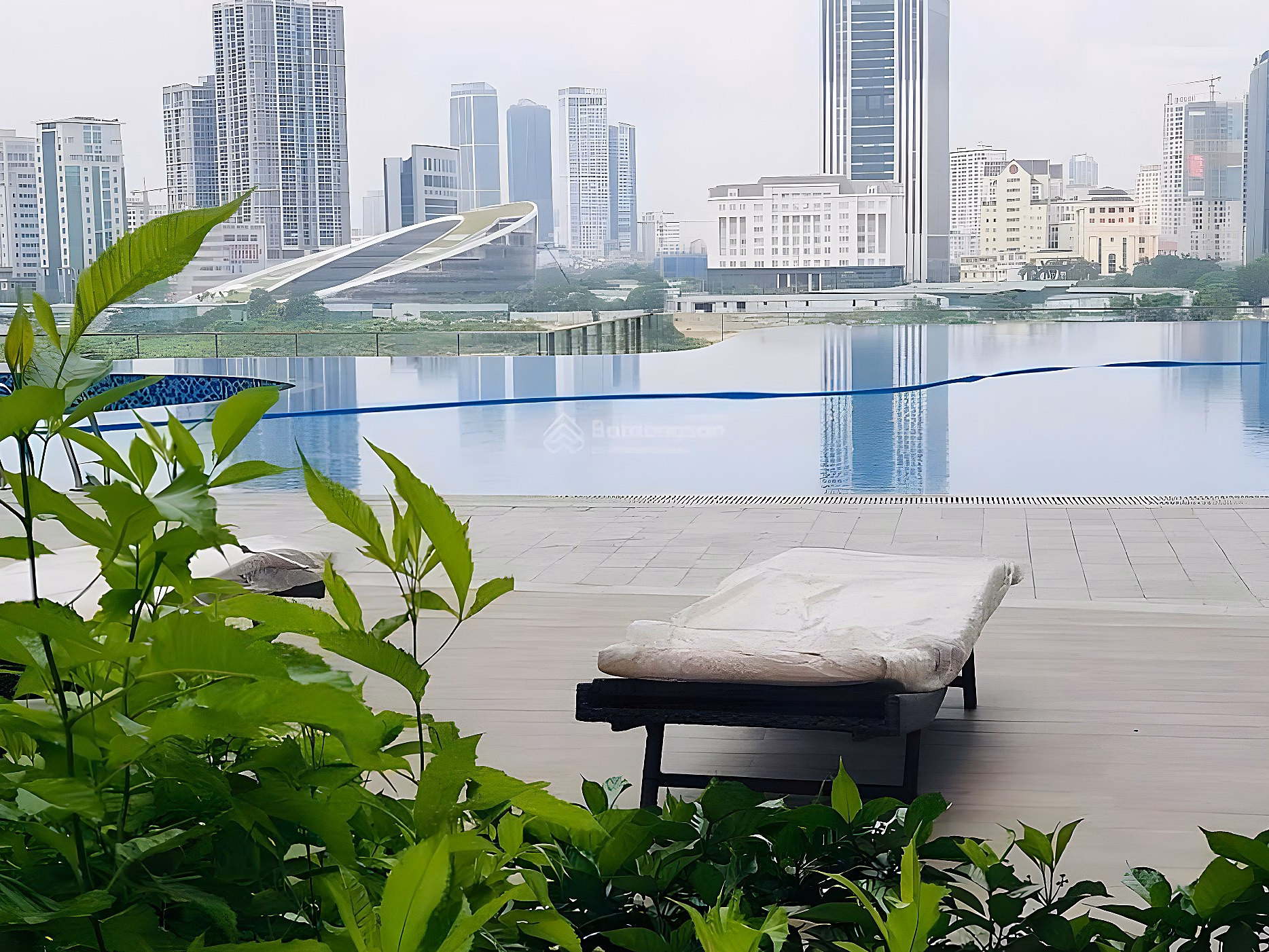 Owner needs to quickly sell apartment 2N2WC, 65m2, BC Dong Nam, middle floor, 8x billion, at Vinhomes Skylake