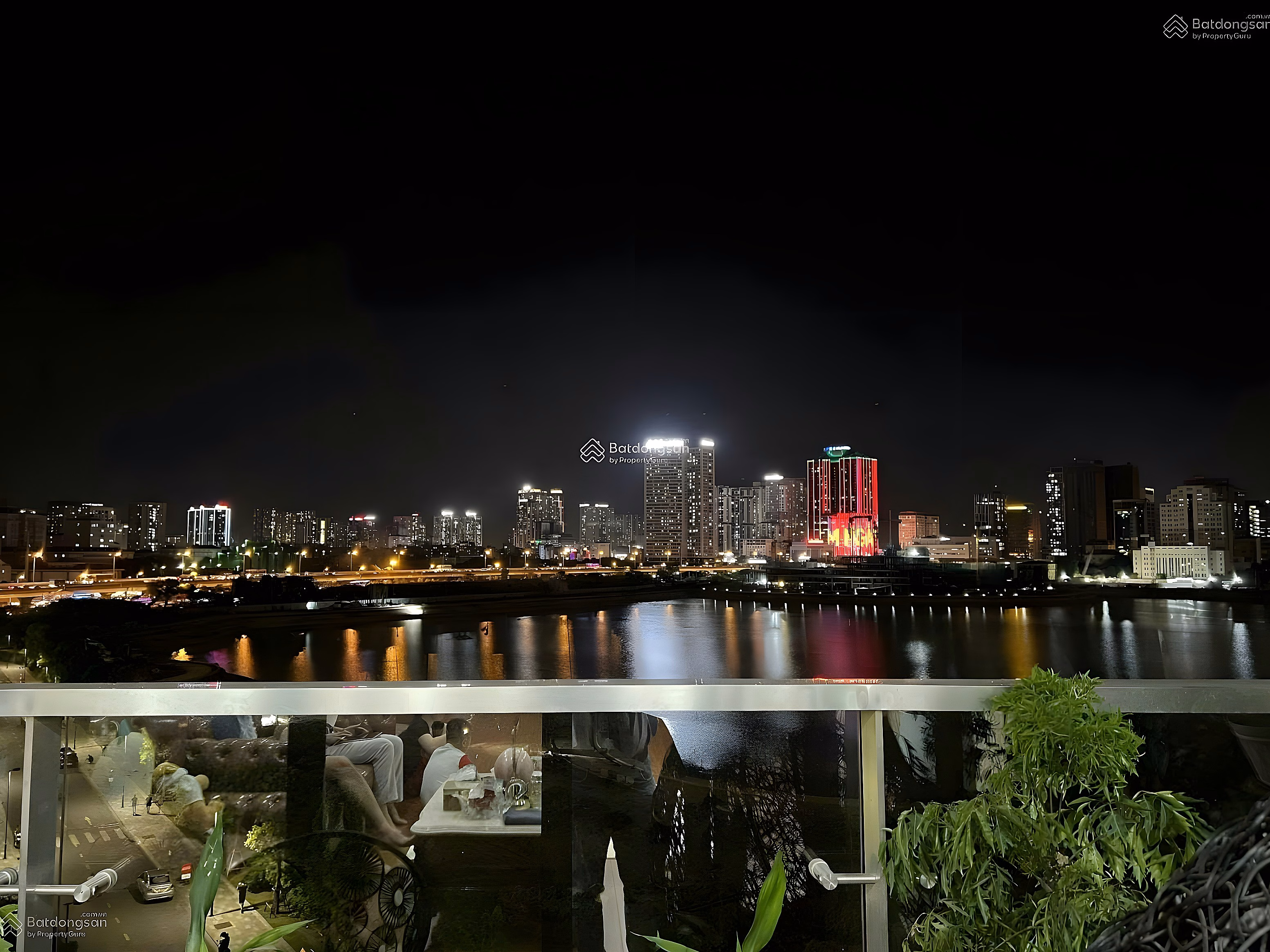 Owner needs to quickly sell apartment 2N2WC, 65m2, BC Dong Nam, middle floor, 8x billion, at Vinhomes Skylake