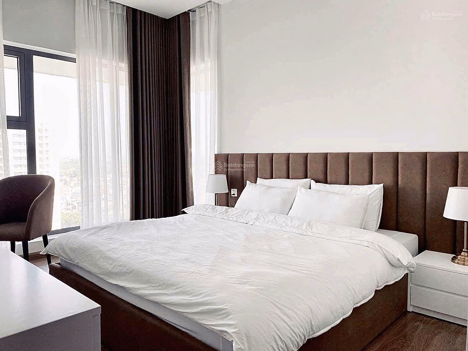 Selling a fully furnished 3-bedroom apartment at The Zen Gamuda Gardens-9.4 billion-0969 150 ***