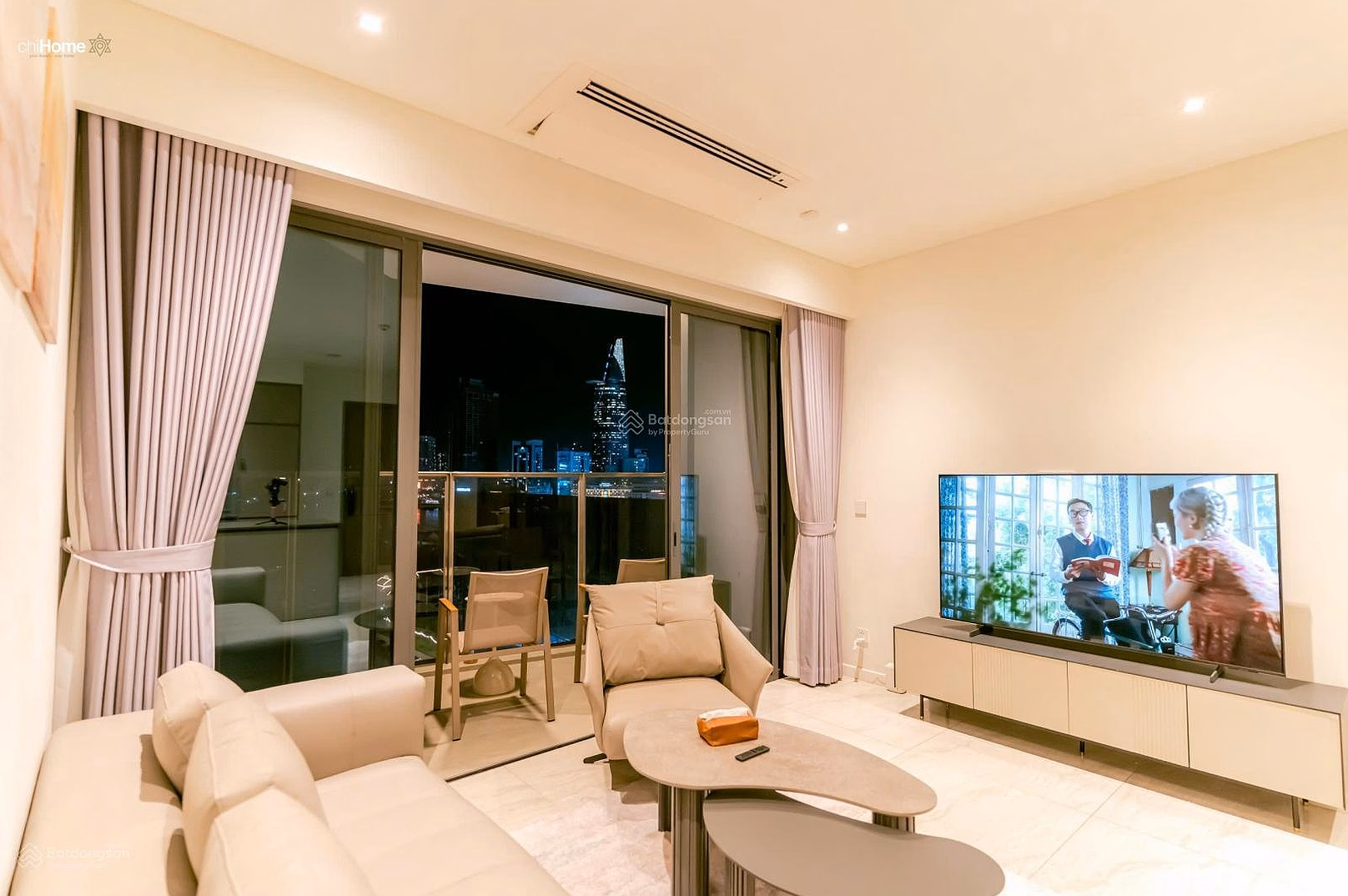 Selling 2 bedroom apartment at The Opera - Metropole with river view in District 1, fully furnished 30 billion
