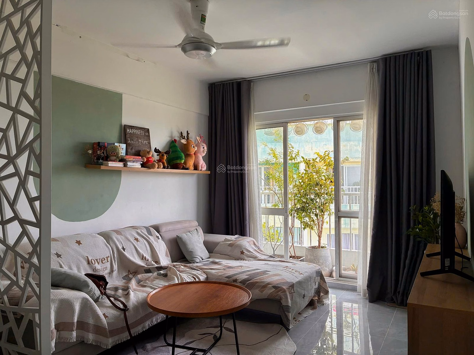The owner needs to sell the Conic Garden apartment. Area: 66m, 2 bedrooms, 1 bathroom, price 2,550 billion (pink book)***