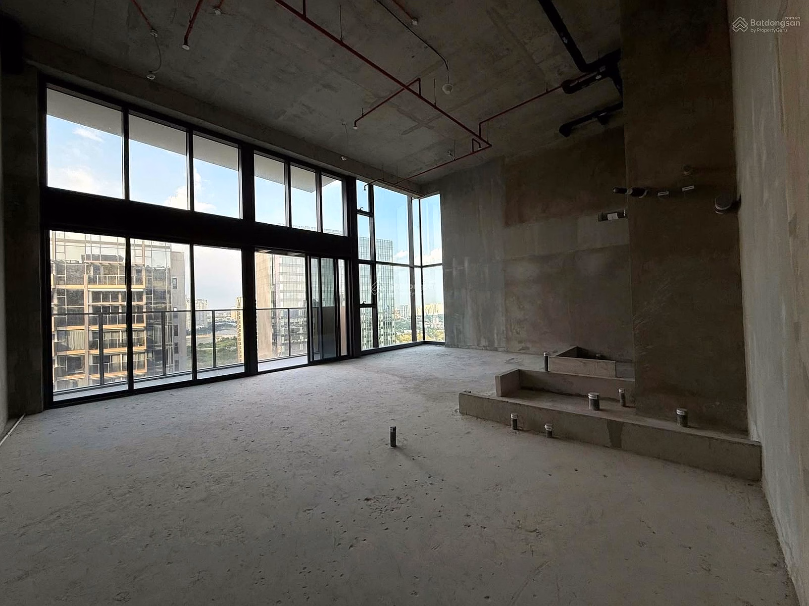 Loft The Opera - Metropole apartment for sale with Bason bridge river view 43 billion