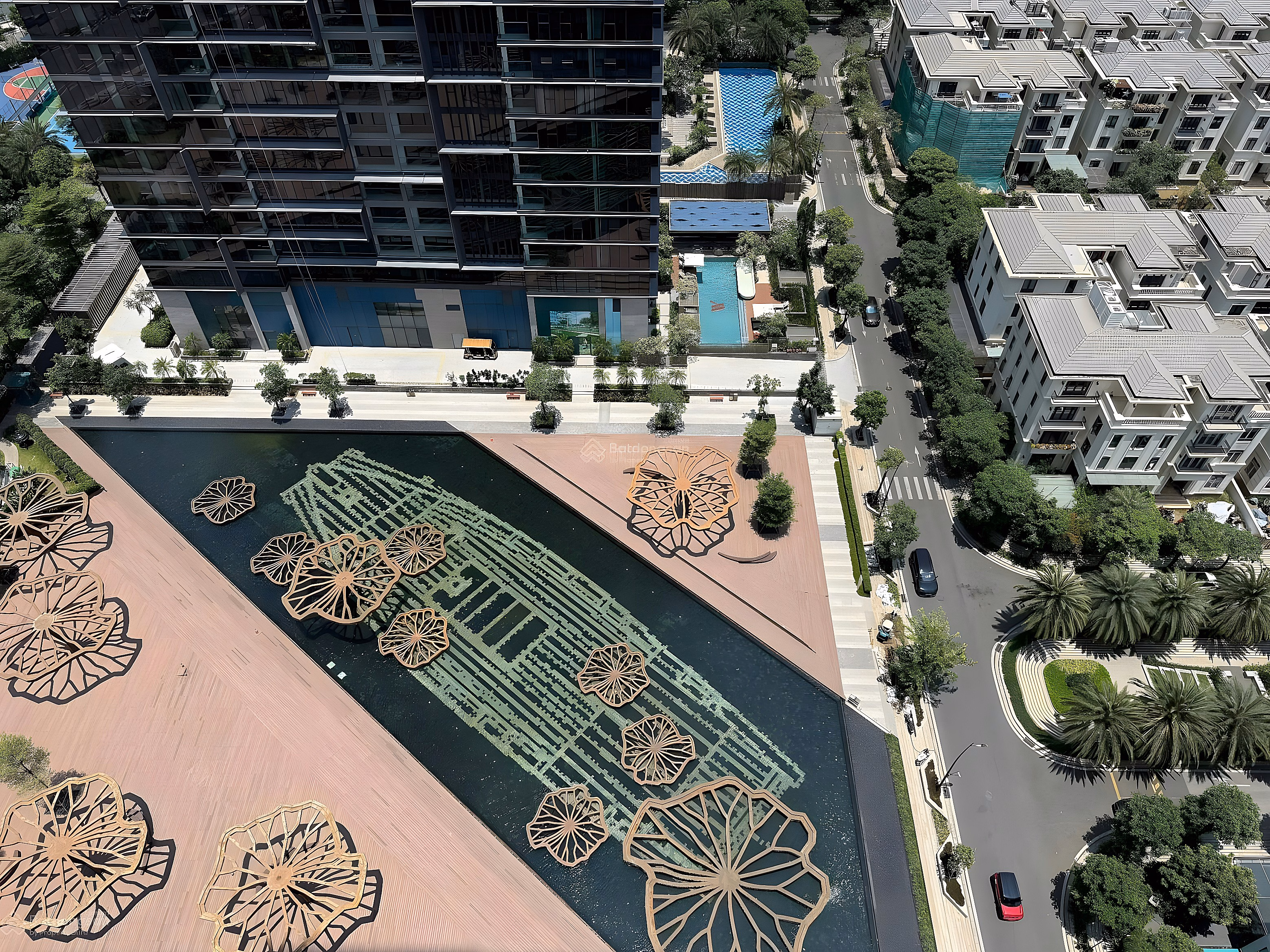GOOD price! District 1 - Marriott Grand Marina Apartment for Rent 80m2 - High Floor with Marina View, price 80 million