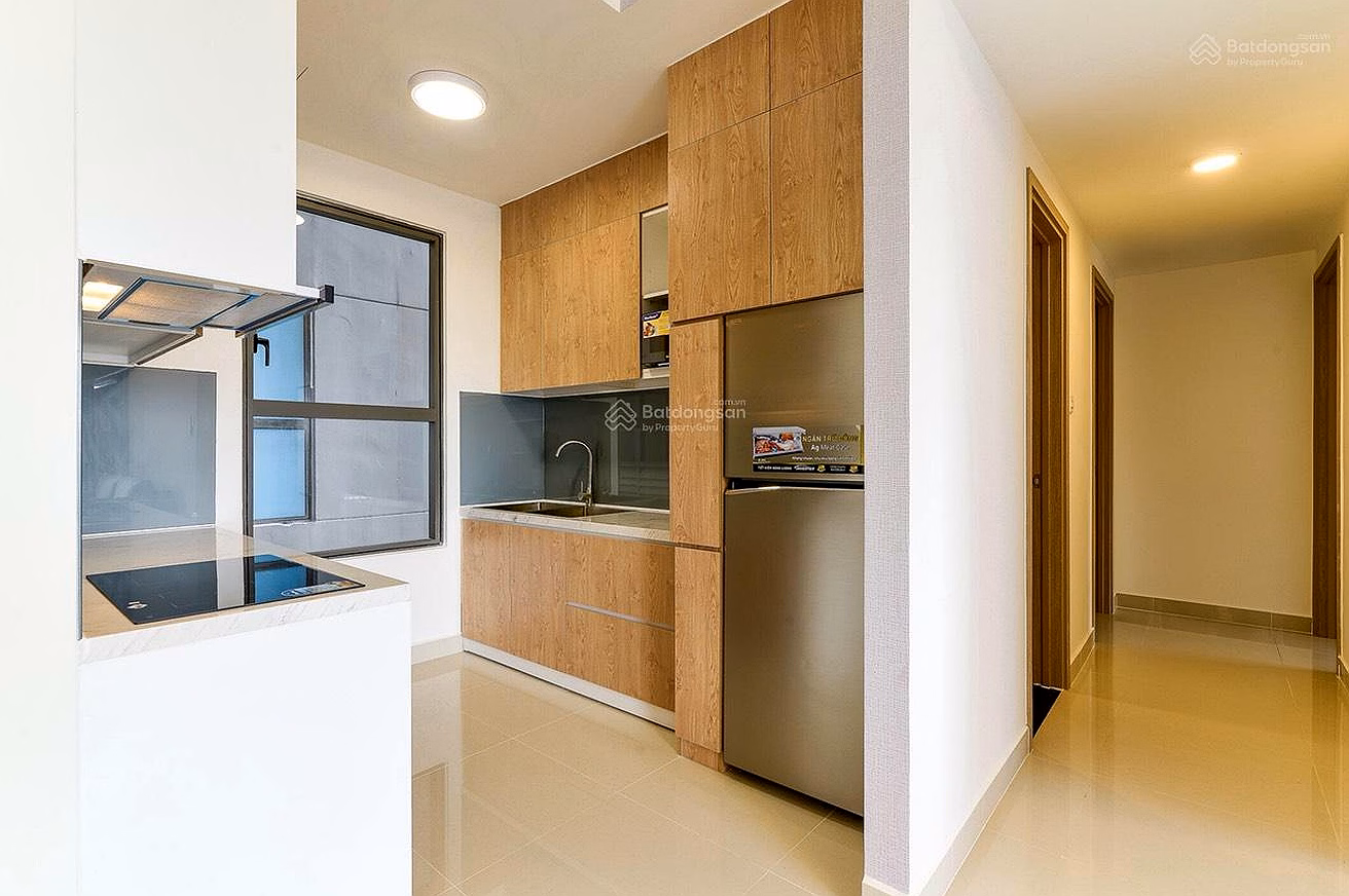 * Only 7ty8 !! The owner is anxious to sell quickly 3 bedroom apartment - 89m² long balcony - The Sun Avenue