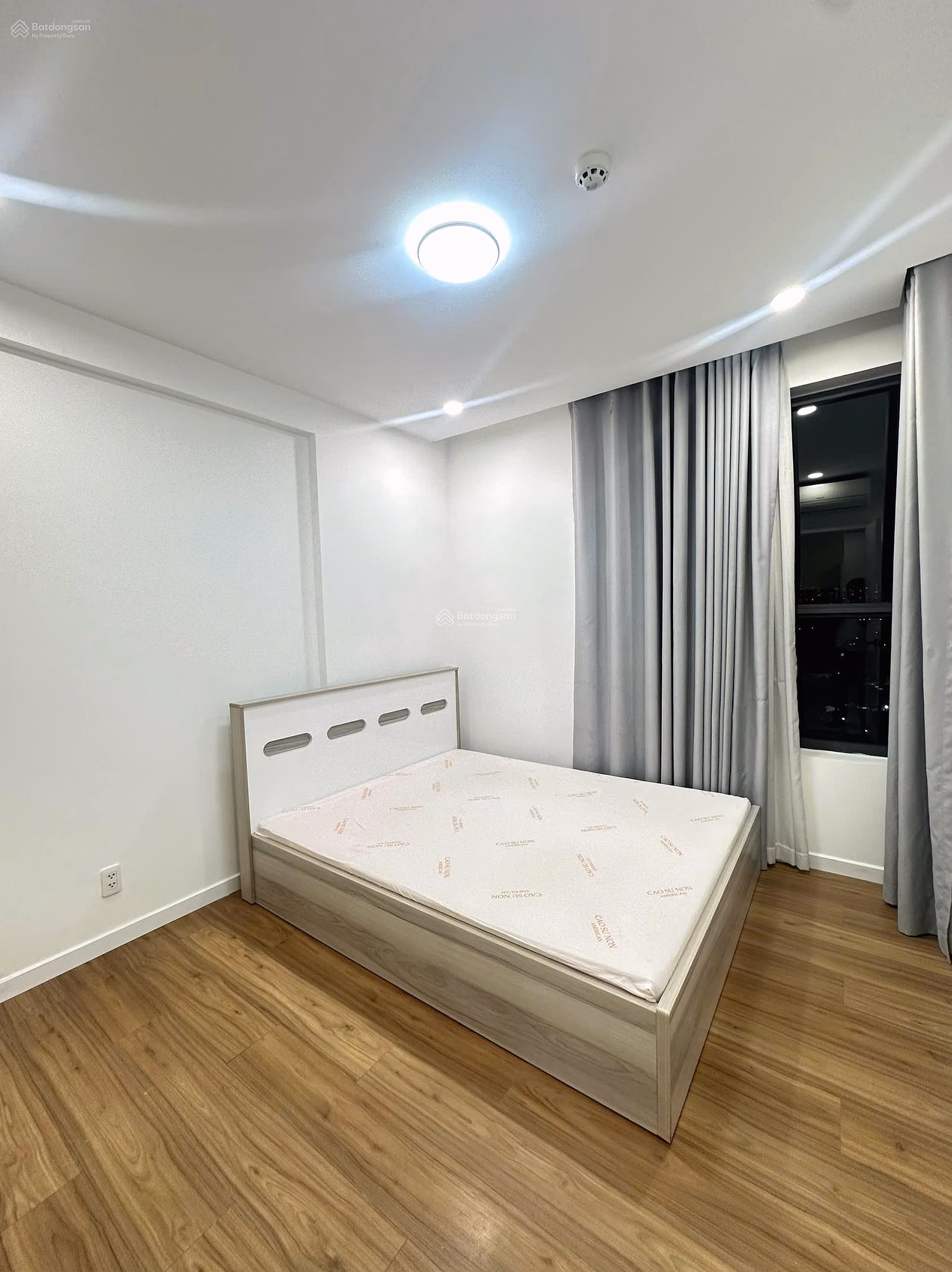 DLusso corner apartment 2 bedrooms 2 bathrooms fully furnished from only 6.8 billion, see the house now 0909 621 ***