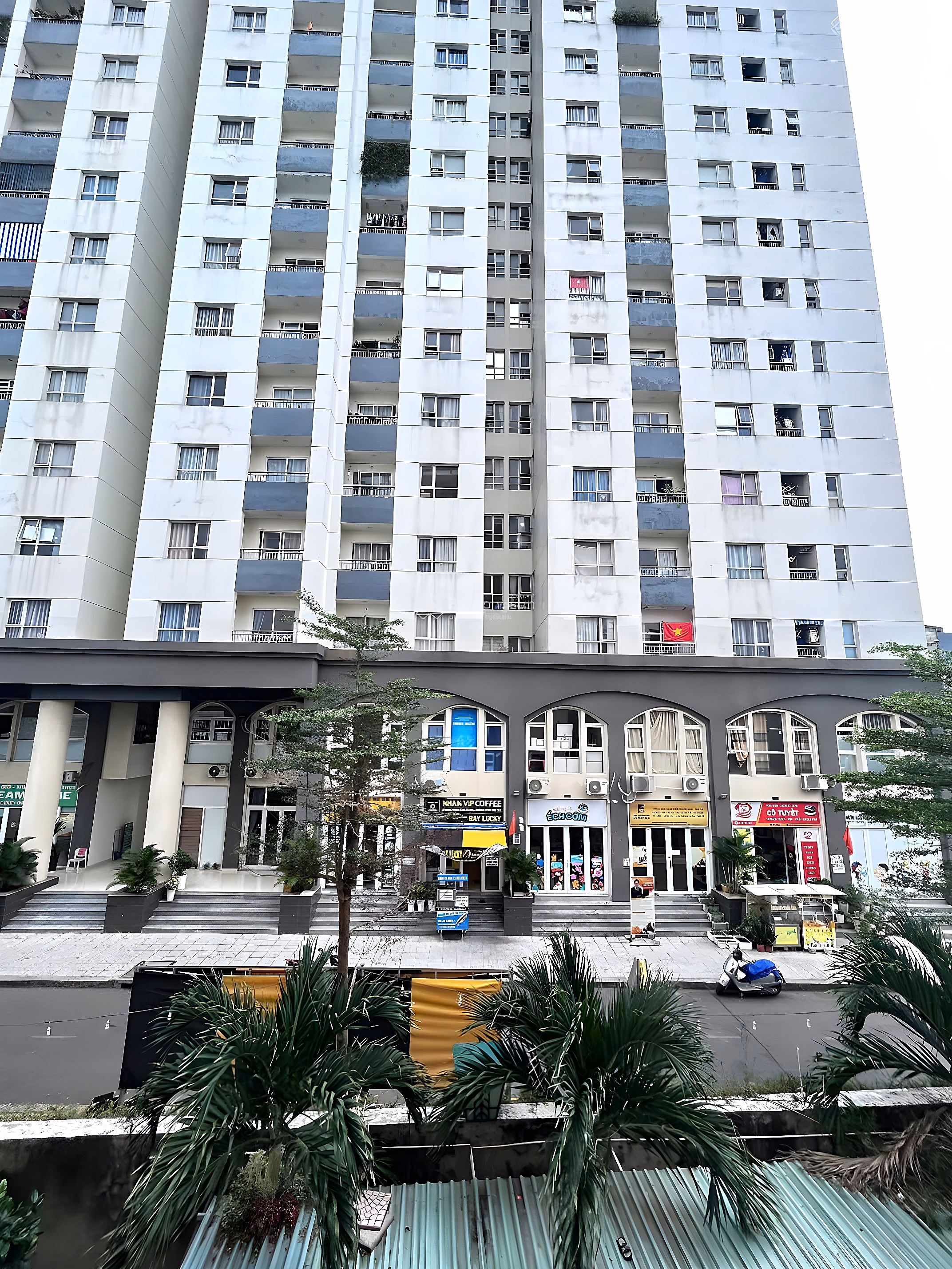 2.08 billion Thanh Nhut Apartment, Binh Dong Ward. Corner apartment with 2 cool views, 2 bedrooms, 73.8m Shr, supporting NH. MG 25 million