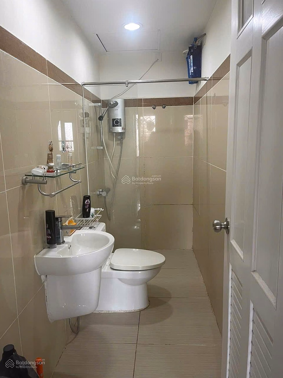 1 bedroom for rent. Full interior. 7.5 million. High floor. Cool view all day. The house is clean and beautiful. Available only
