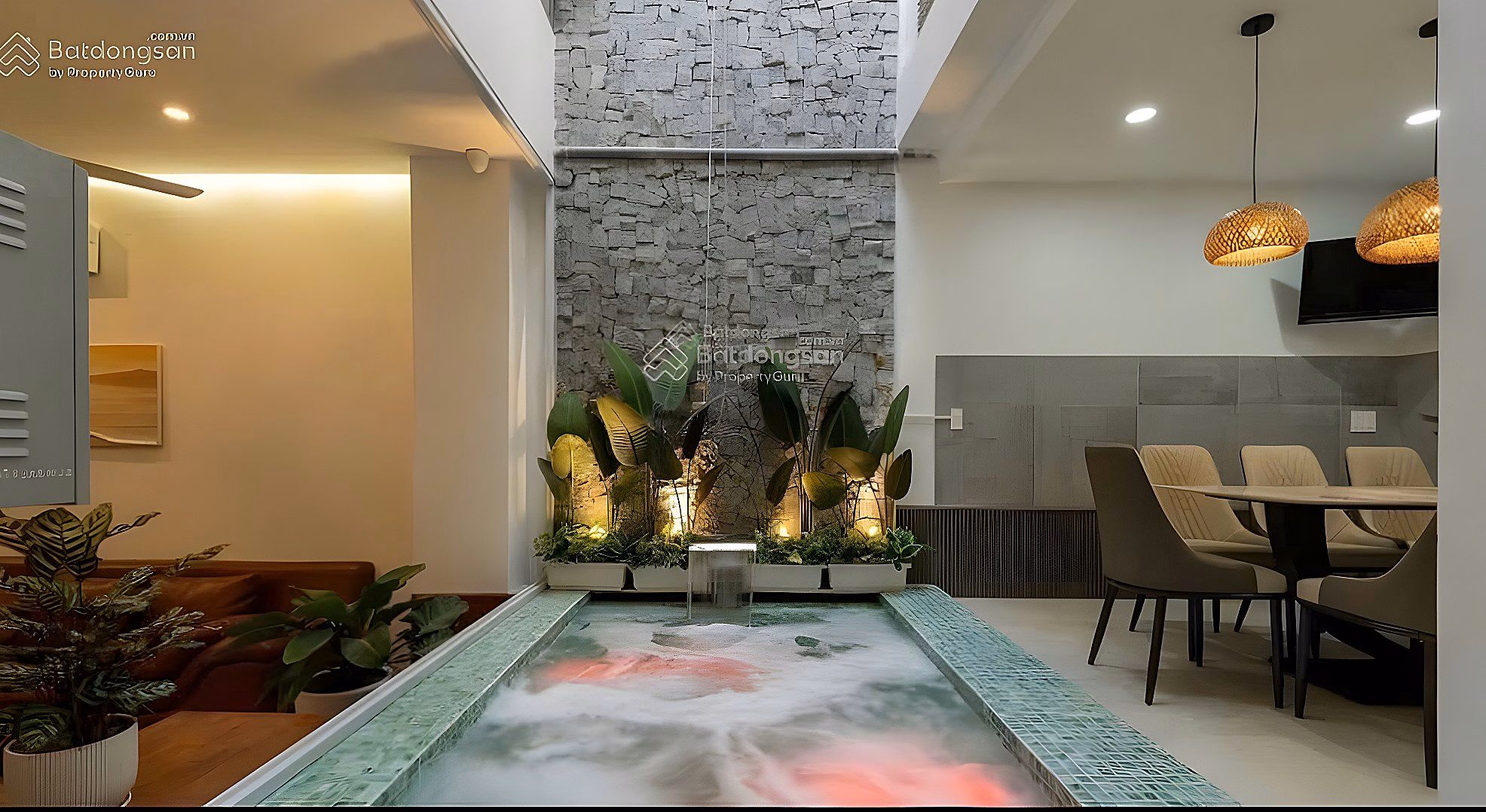 Super beautiful villa with 7m5 frontage swimming pool located in the heart of West Street. Daily exploitation revenue of 120 million