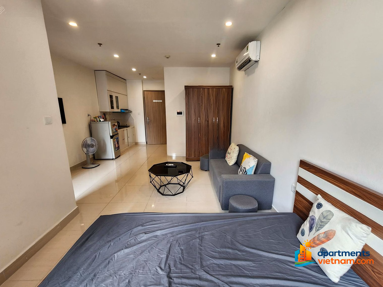 Studio apartment on block S2.15 is suitable for people working at TechnoPark and VinUni students
