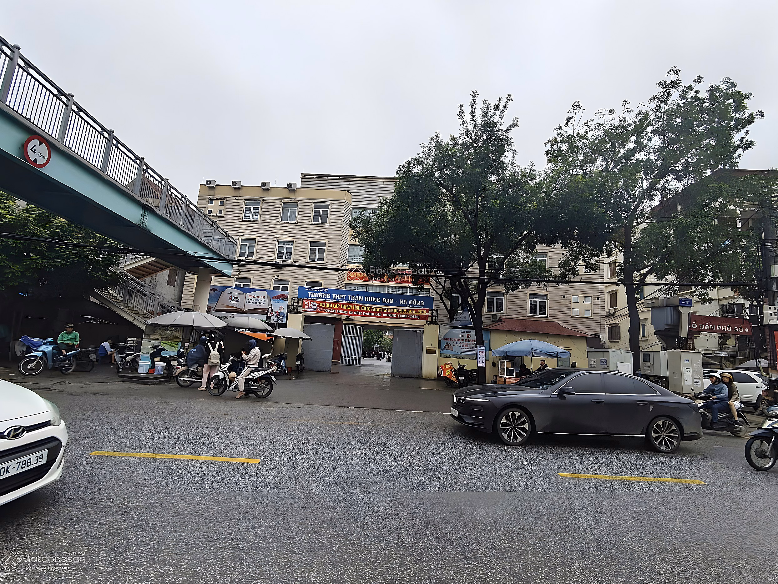 Newly built house for sale in Phu Luong, Ha Dong, area 50m2, corner lot with frontage of 9.45 meters, 6 bedrooms, SDCC