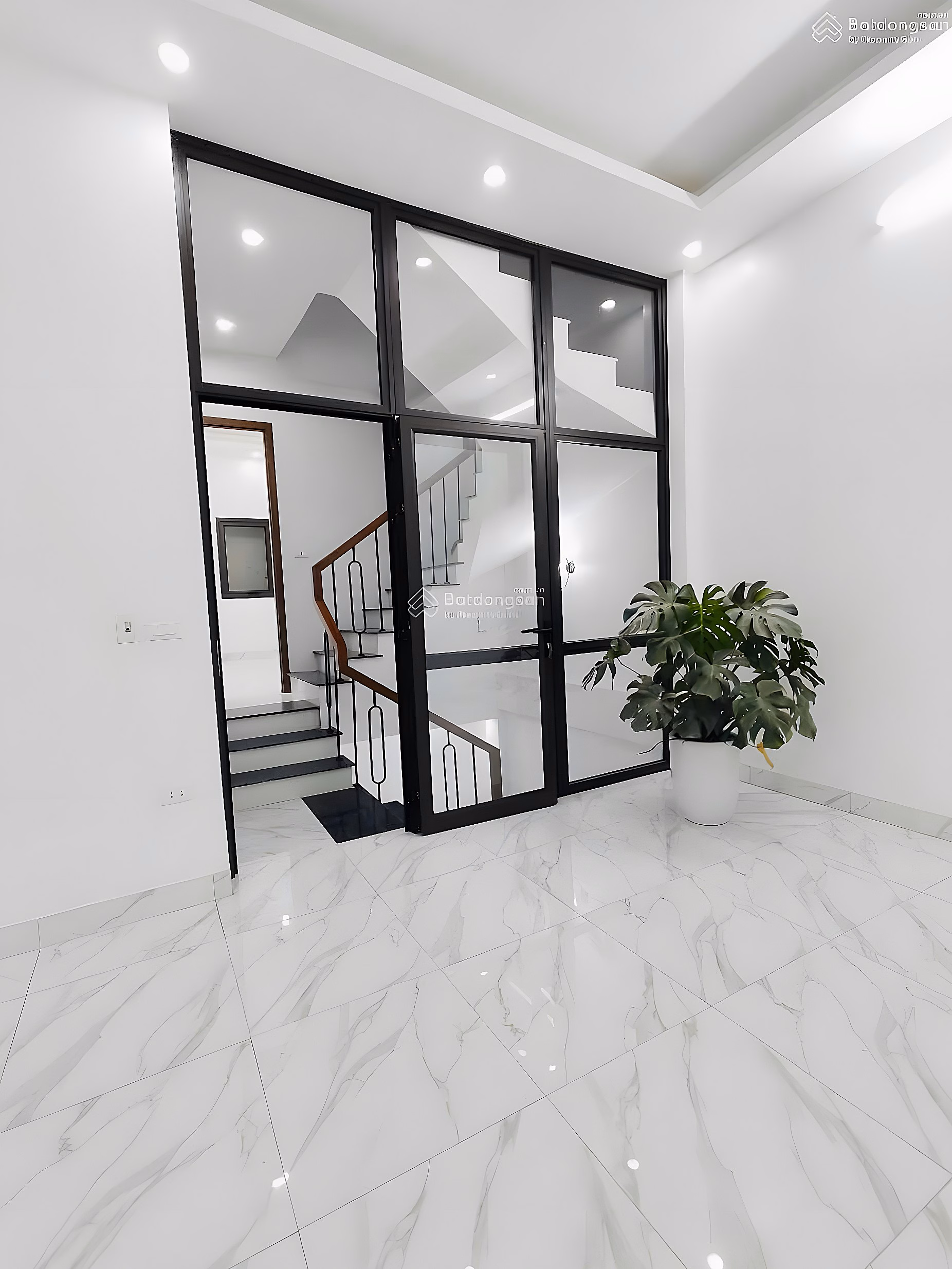 Newly built house for sale in Phu Luong, Ha Dong, area 50m2, corner lot with frontage of 9.45 meters, 6 bedrooms, SDCC
