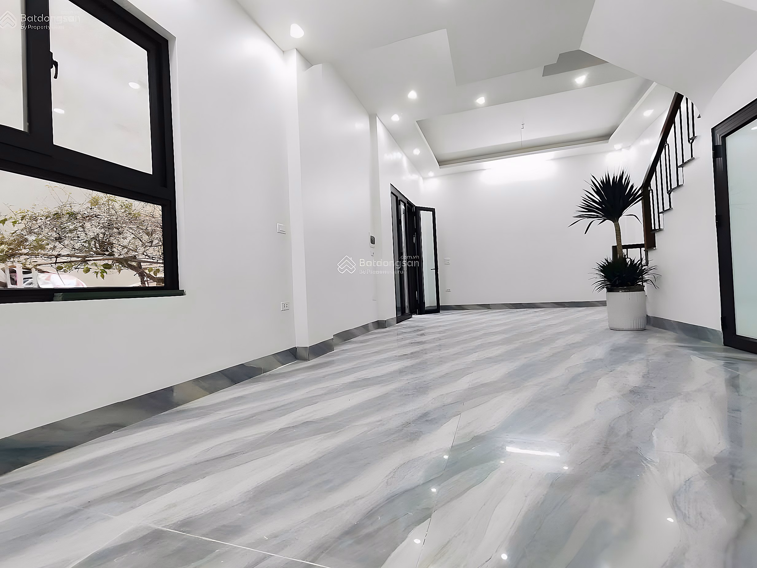 Newly built house for sale in Phu Luong, Ha Dong, area 50m2, corner lot with frontage of 9.45 meters, 6 bedrooms, SDCC