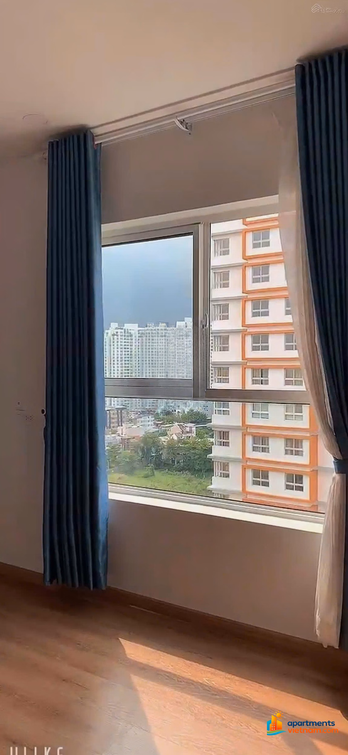 Selling a beautiful corner apartment in Dragon Hills 2 apartment, very cool and airy view, area 75m2