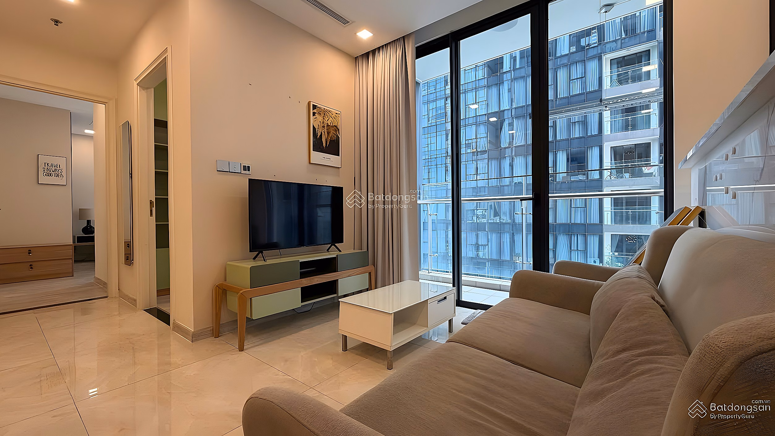 Hot! Apartment for rent in Vinhomes Golden River Ba Son, 26 million, 70m2, 2 bedrooms, 2 bathrooms