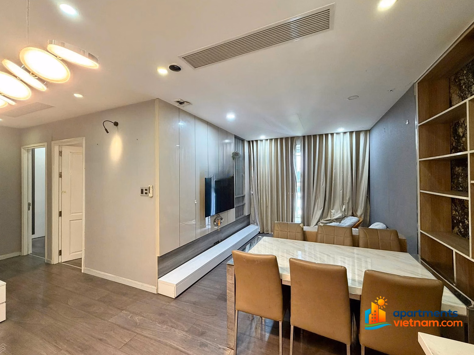 Sunrise City View area 76m² 2 bedrooms 2 bathrooms price 5.6 good reference rate in the market - fully furnished