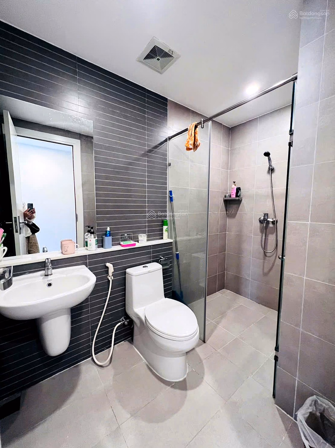 Selling DQUA apartment with an area of ​​69.84m2 in the center of Nha Trang. 1km from the sea