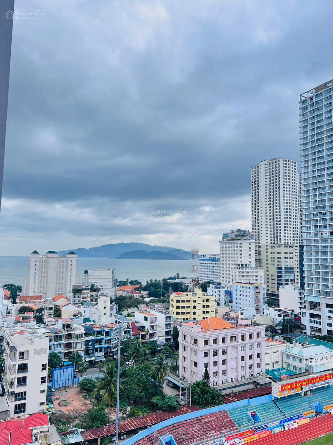 Selling DQUA apartment with an area of ​​69.84m2 in the center of Nha Trang. 1km from the sea