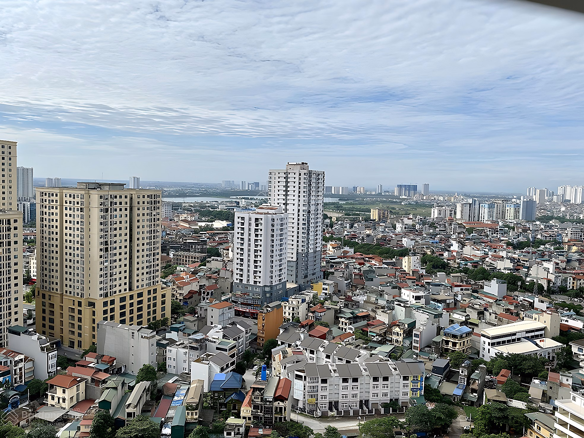 Selling a beautiful 3-bedroom apartment in Park Hill Premium Times City, 117m2 wide, facing south, school view