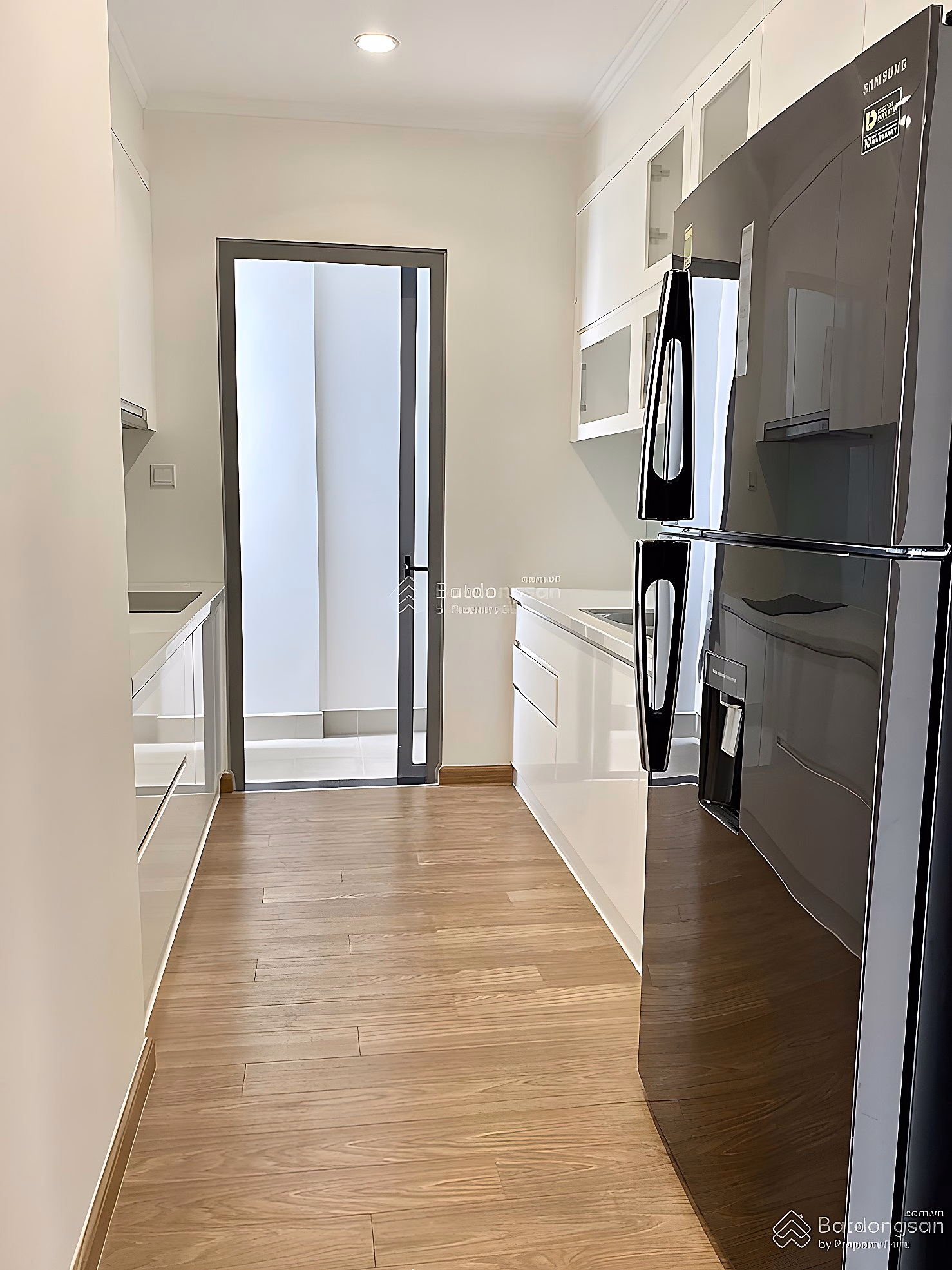 Selling a beautiful 3-bedroom apartment in Park Hill Premium Times City, 117m2 wide, facing south, school view