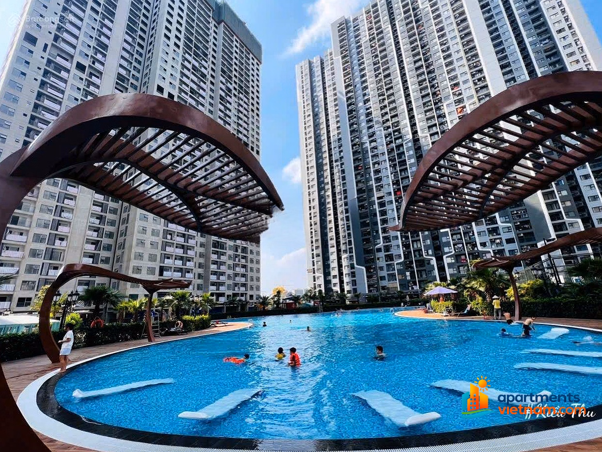 The Miami. GS6 Vin Tay Mo. 3N 80m². Southeast BC. The swimming pool view floor is extremely beautiful. Only 6,500 billion