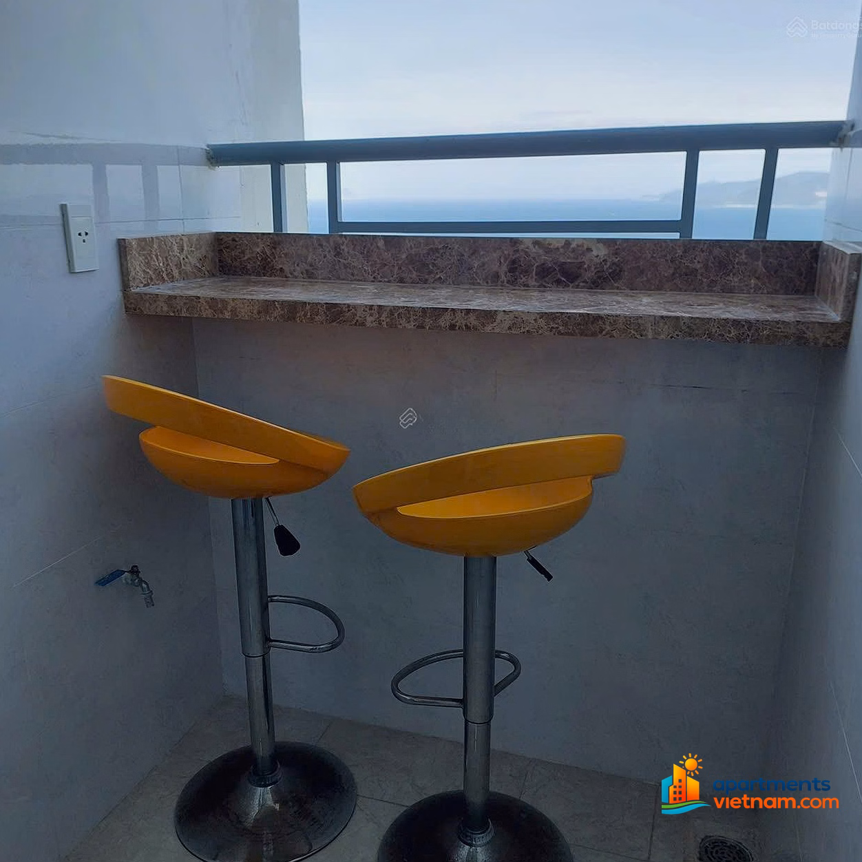Muong Thanh apartment for rent, 04 Tran Phu, direct sea view, with glass-walled toilet