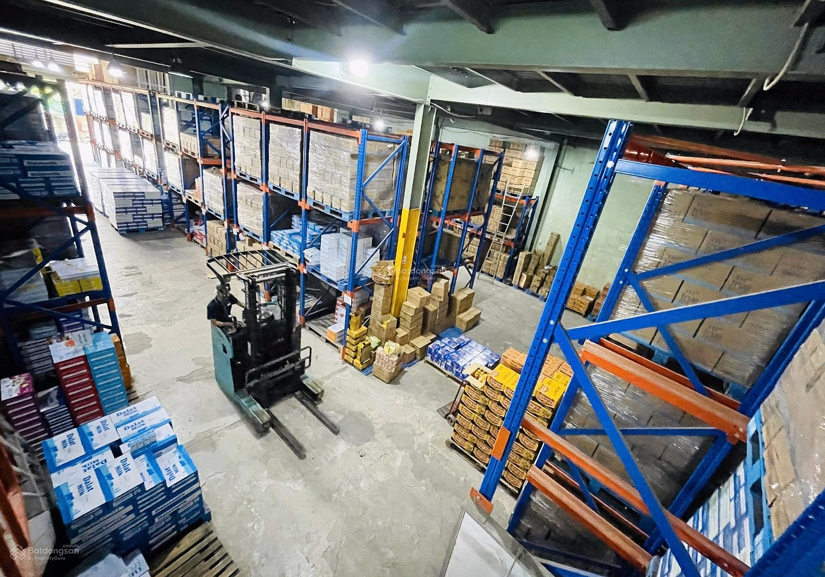 Factory for sale by owner, 467m2, 1 ground floor, 1 floor, main alley on Nguyen Anh Thu street, turn 60m