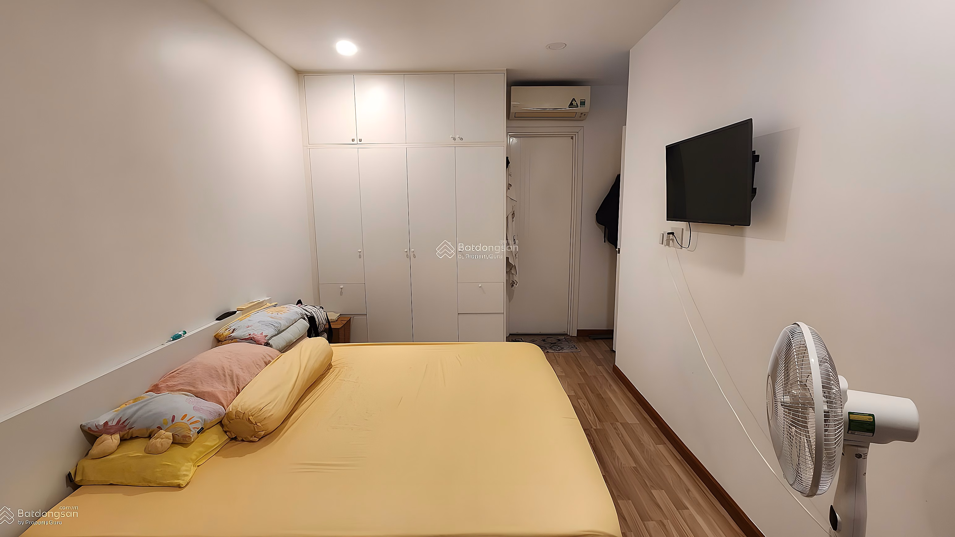 DIAMOND RIVERSIDE APARTMENT FOR RENT (1646A VO VAN KIET - OWNER)