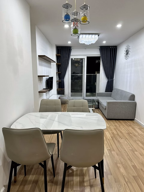There are many City Gate apartments for rent, 1-room, 2-room and 3-bedroom apartments priced from 5 to 9 million/month.