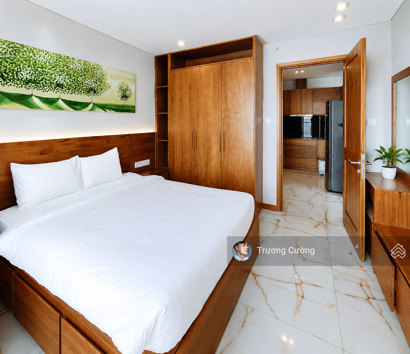 Rare apartment with million dollar view overlooking the sea and the entire beautiful city 92m²***