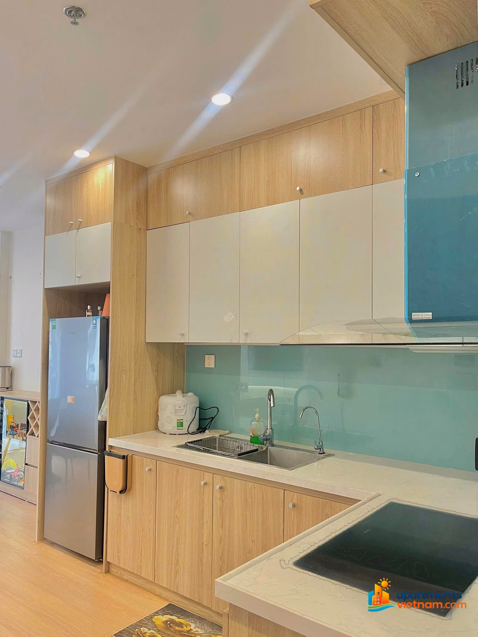 Investment price 4.3 billion: 2 bedrooms + 1, 63.3m2, building S402, Vinhomes Smart City, 16th floor, books available