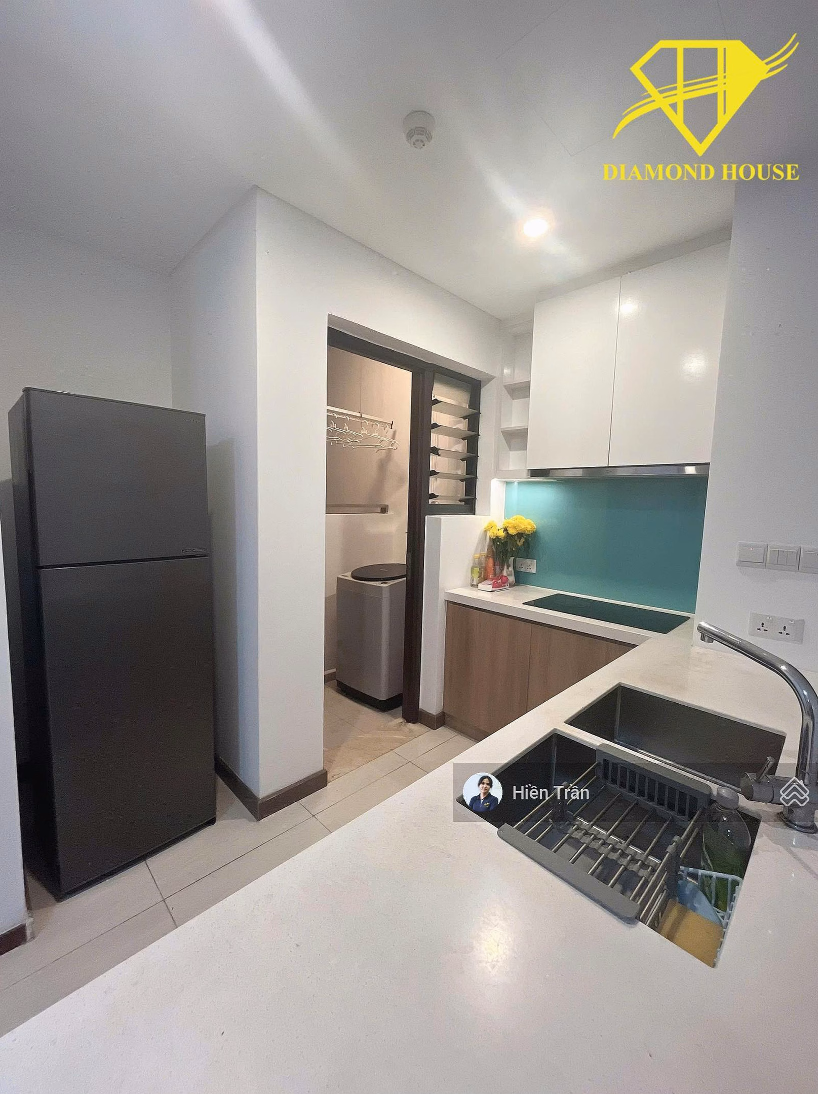 Urgently urgent: 1 bedroom with pink book available, price 6.15 billion (all inclusive), river view, airy. Call now 0334 237 ***